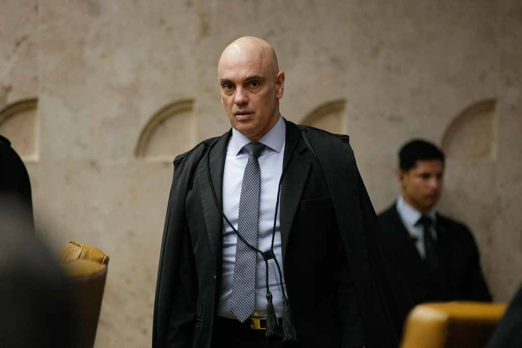 “A Justiça Eleitoral no Brasil é um exemplo para o mundo”: Alexandre de Moraes vota em São Paulo