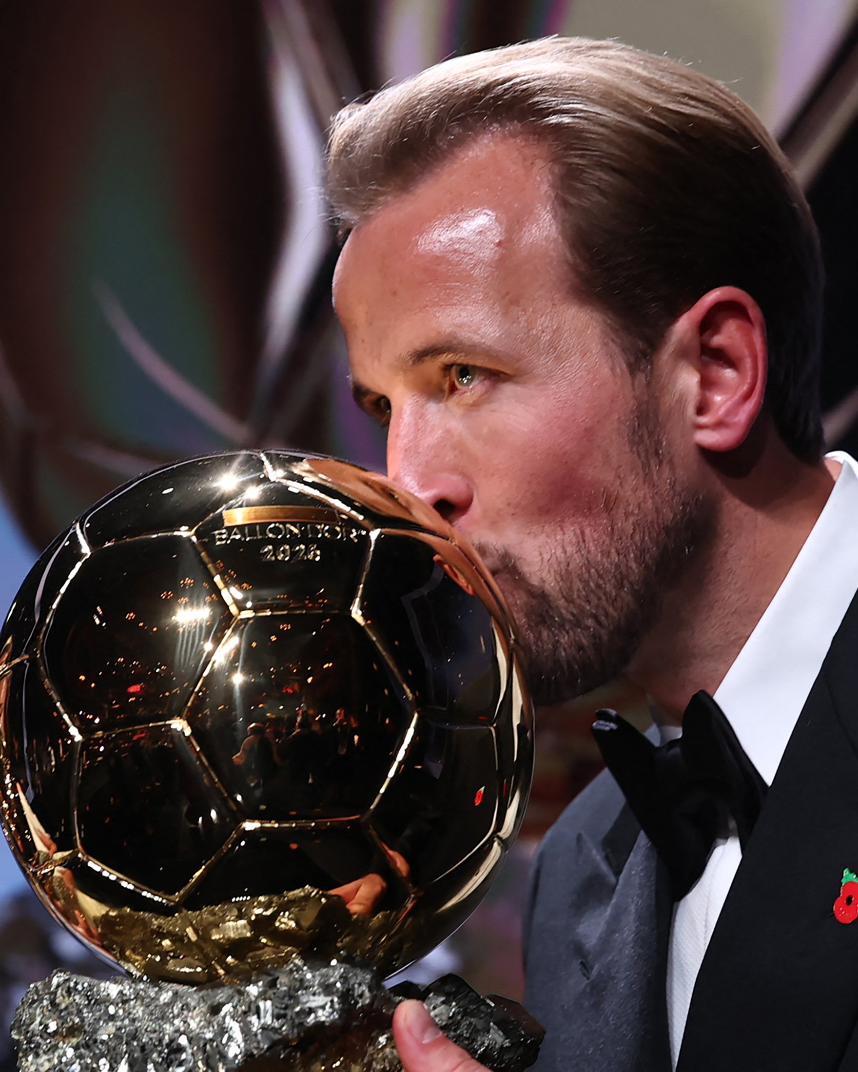 Harry Kane conquista a Bola de Ouro de 2026