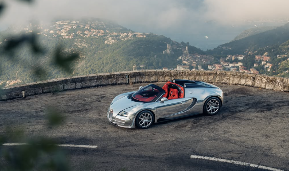 Bugatti restaurou Veyron espelhado raro que foi visto com Fernando Alonso