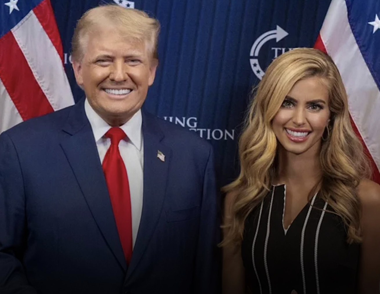 É novo recorde na administração Trump: Katie Zacharia durou cinco dias como secretária de imprensa