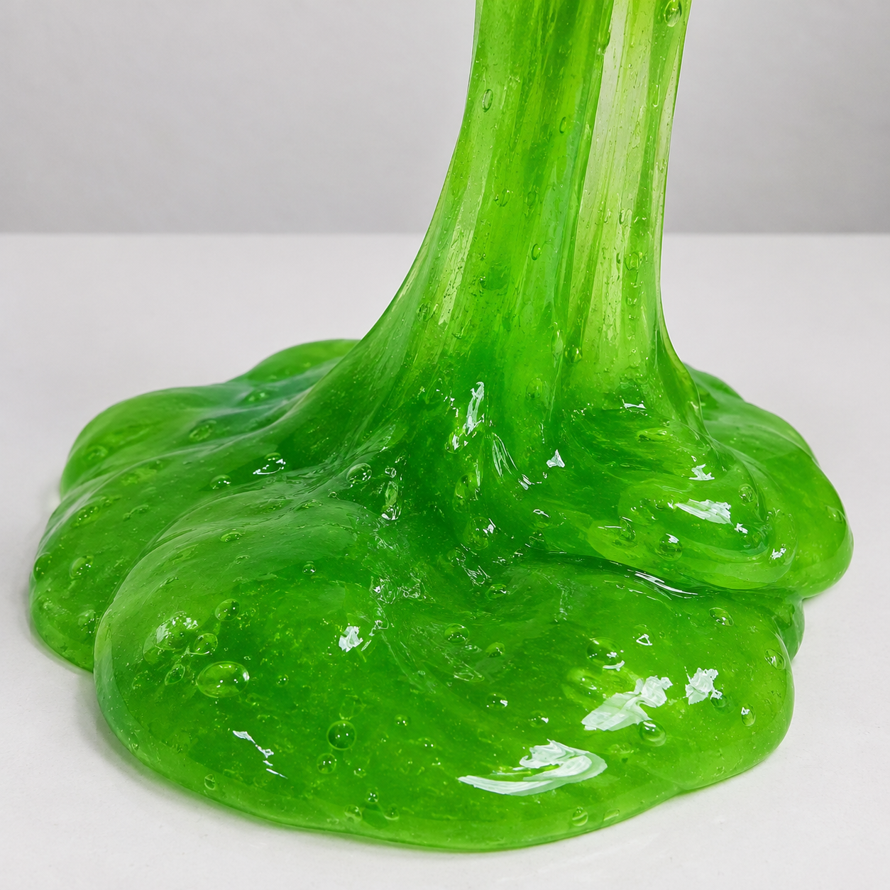 O Slime é perigoso para as crianças? Se for caseiro pode ser