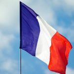 Louise e Elwan: as duas caras de uma juventude francesa dividida pelos protestos