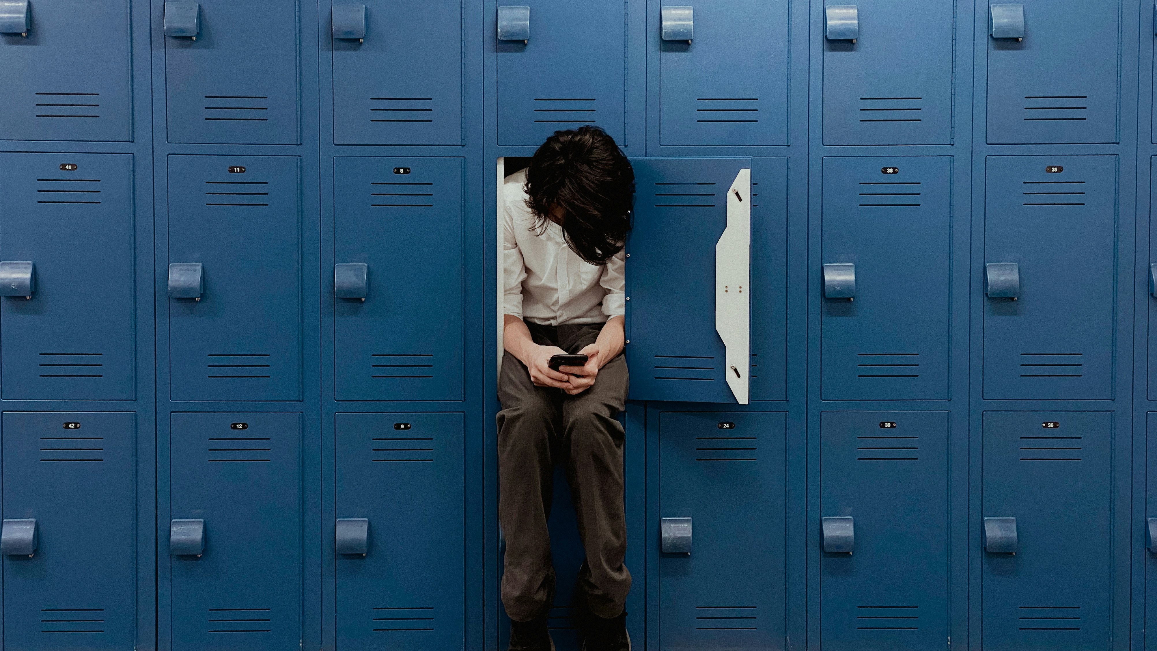 Bullying ou o peso insustentável da violência escolar entre crianças que marca até aos 50 anos