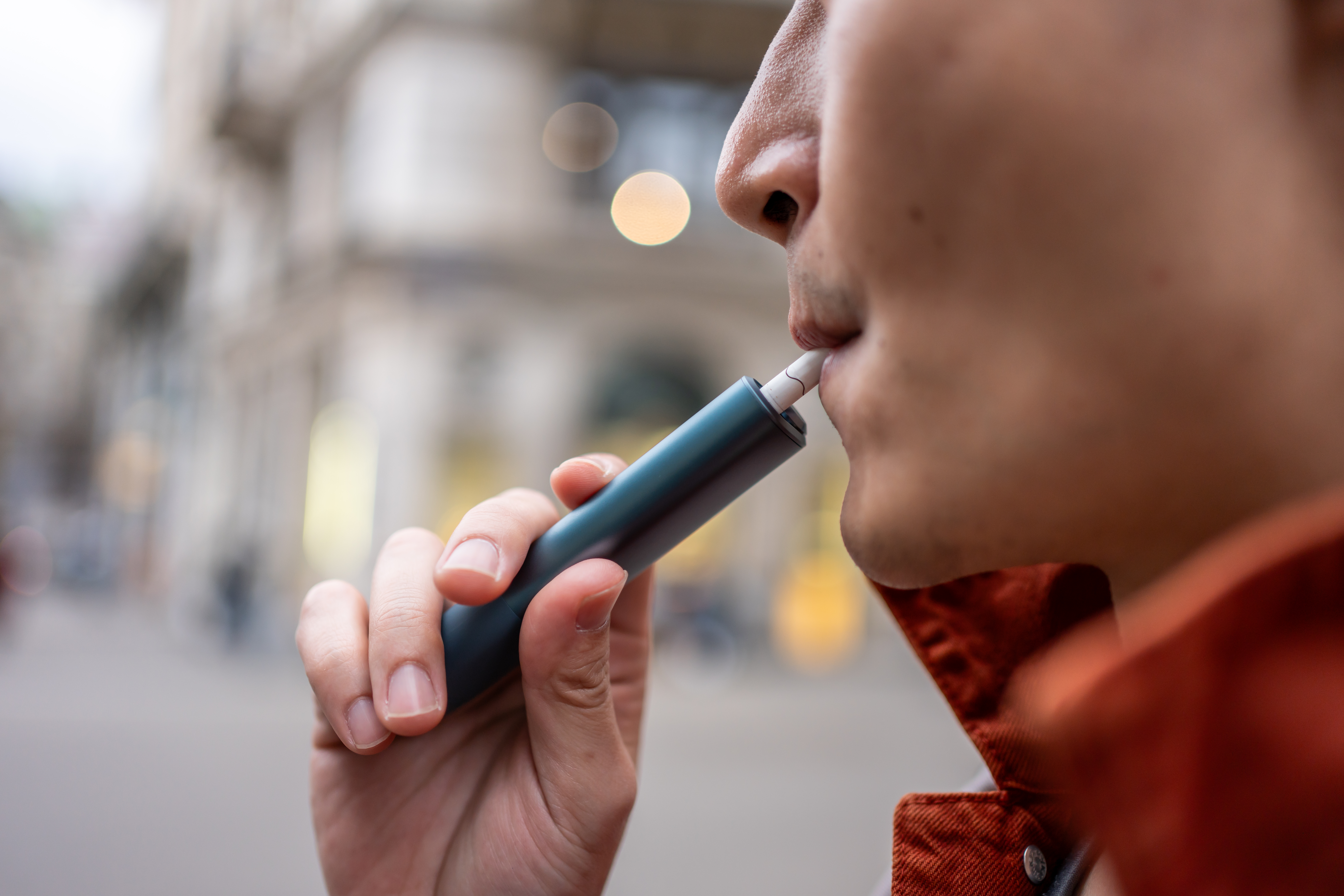 Bélgica ia proibir fumar nas esplanadas, mas adiou a decisão