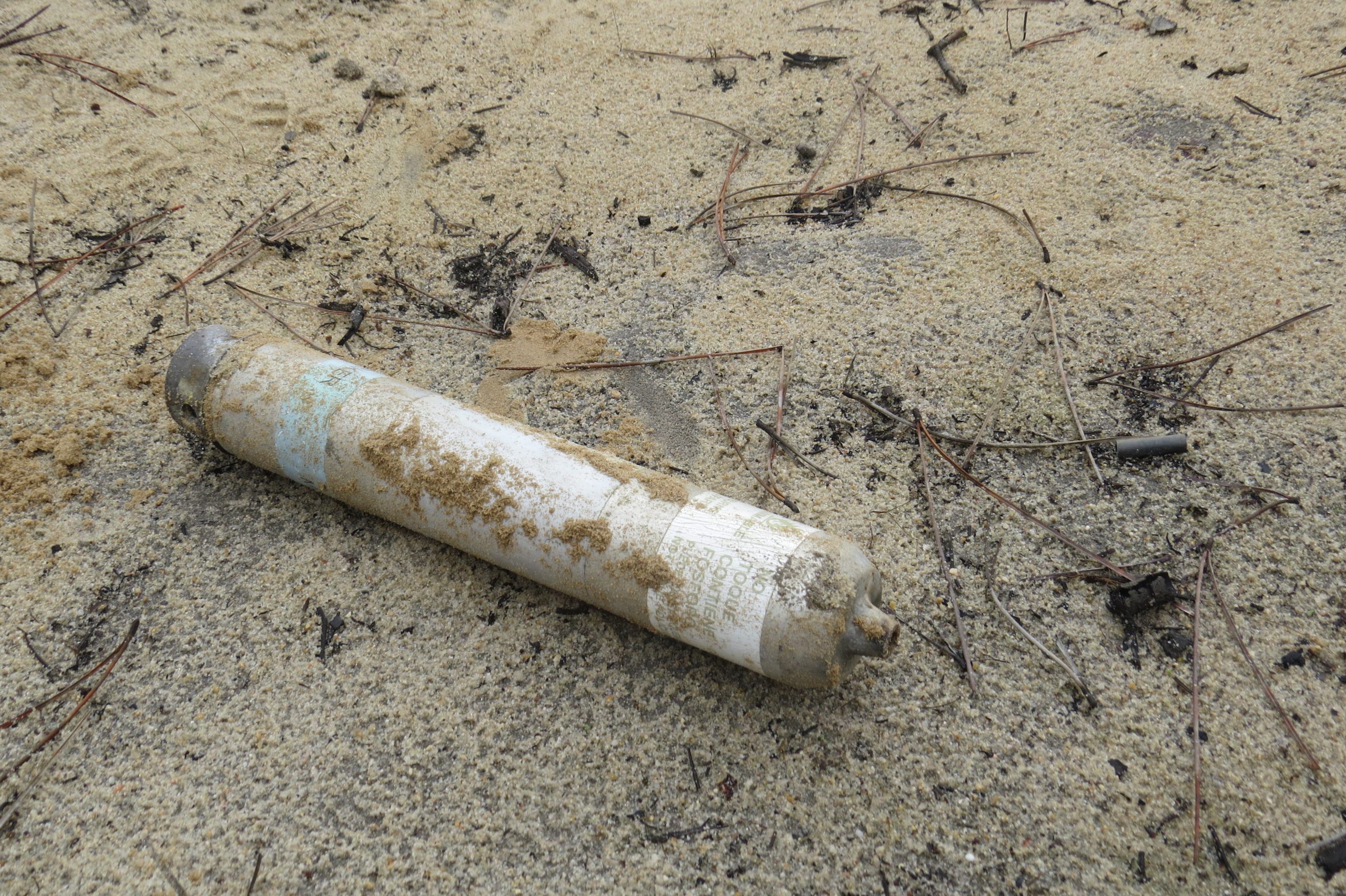 Engenho explosivo inativado por mergulhadores da Marinha na Costa de Caparica
