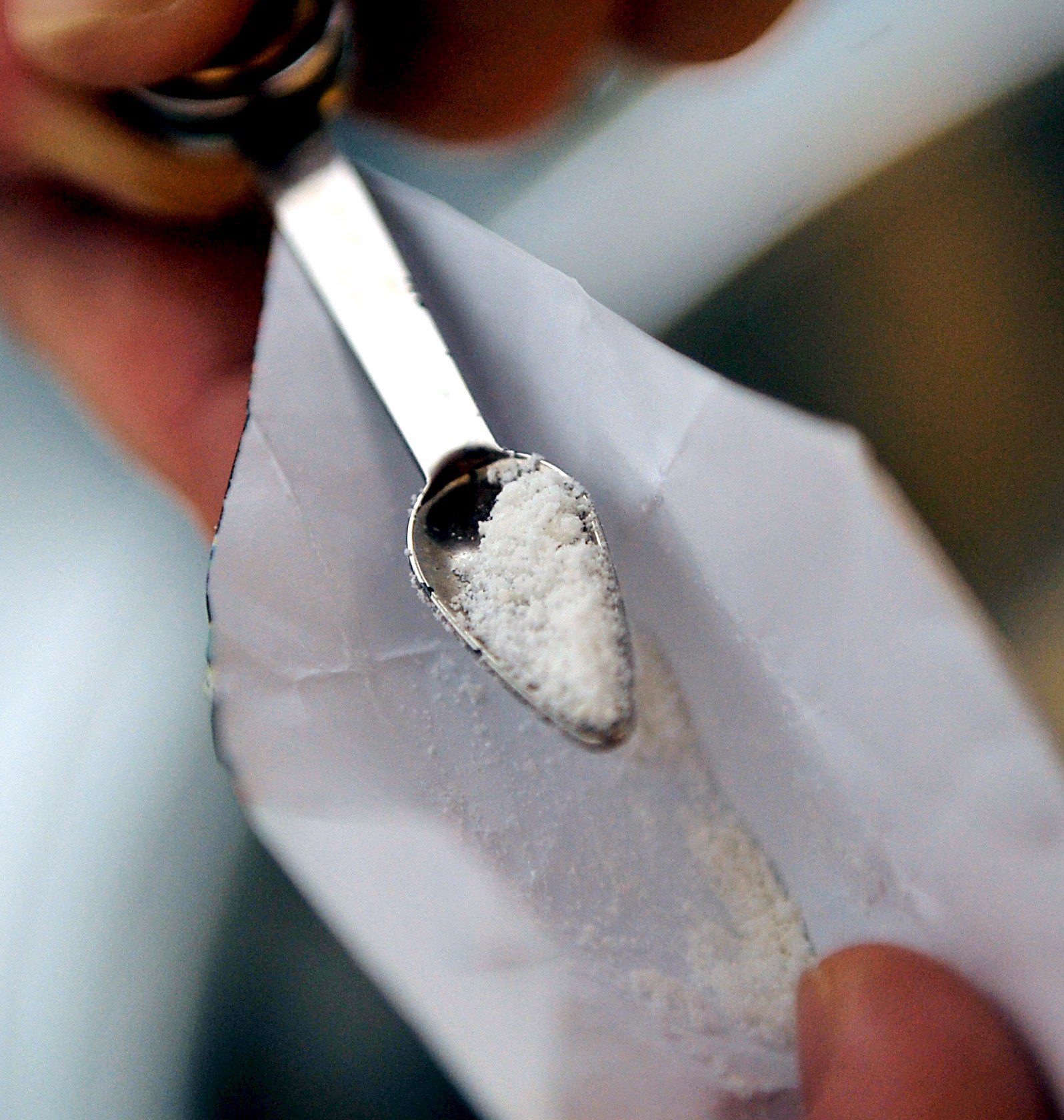 Estudo revela que consumidor tipo de cocaína em Portugal é homem, jovem e licenciado