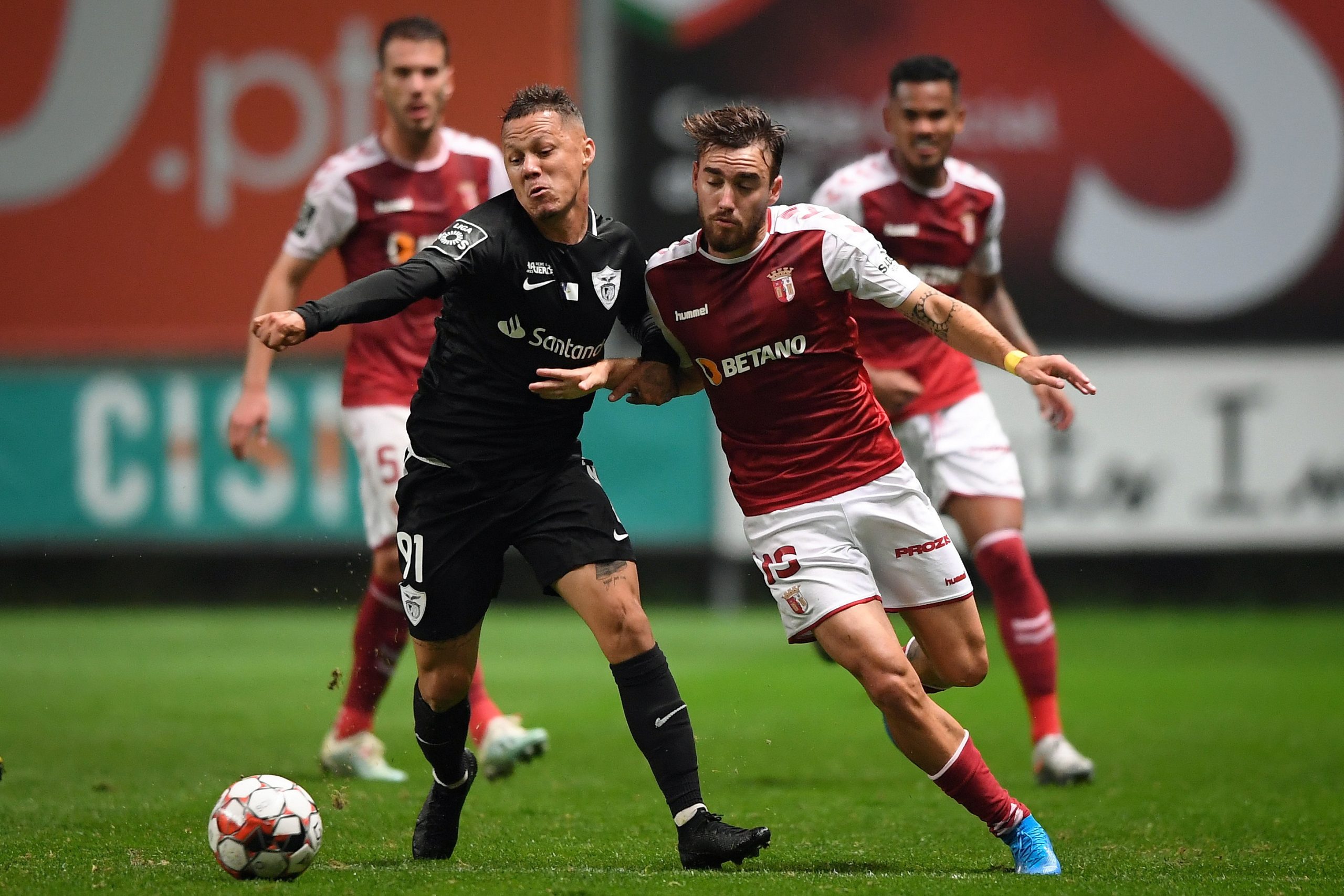 Forte Sporting de Braga vence Santa Clara com resultado que peca por escasso
