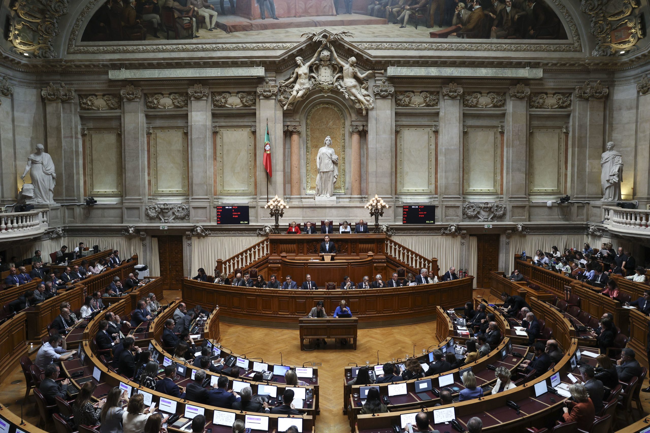 Governo vai regulamentar o lóbi e o registo da “pegada legislativa”