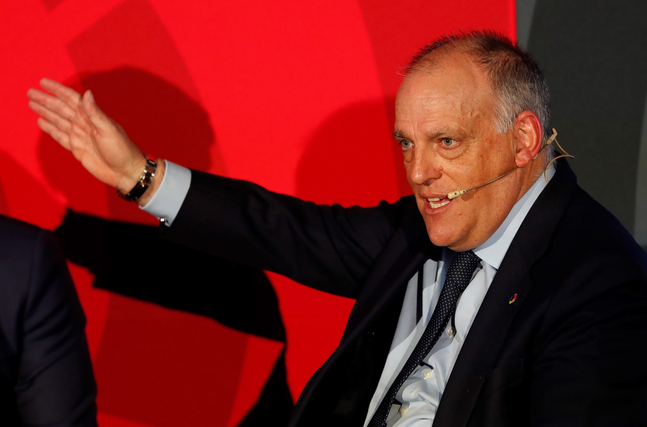Presidente da Liga espanhola convicto de que será possível terminar campeonatos