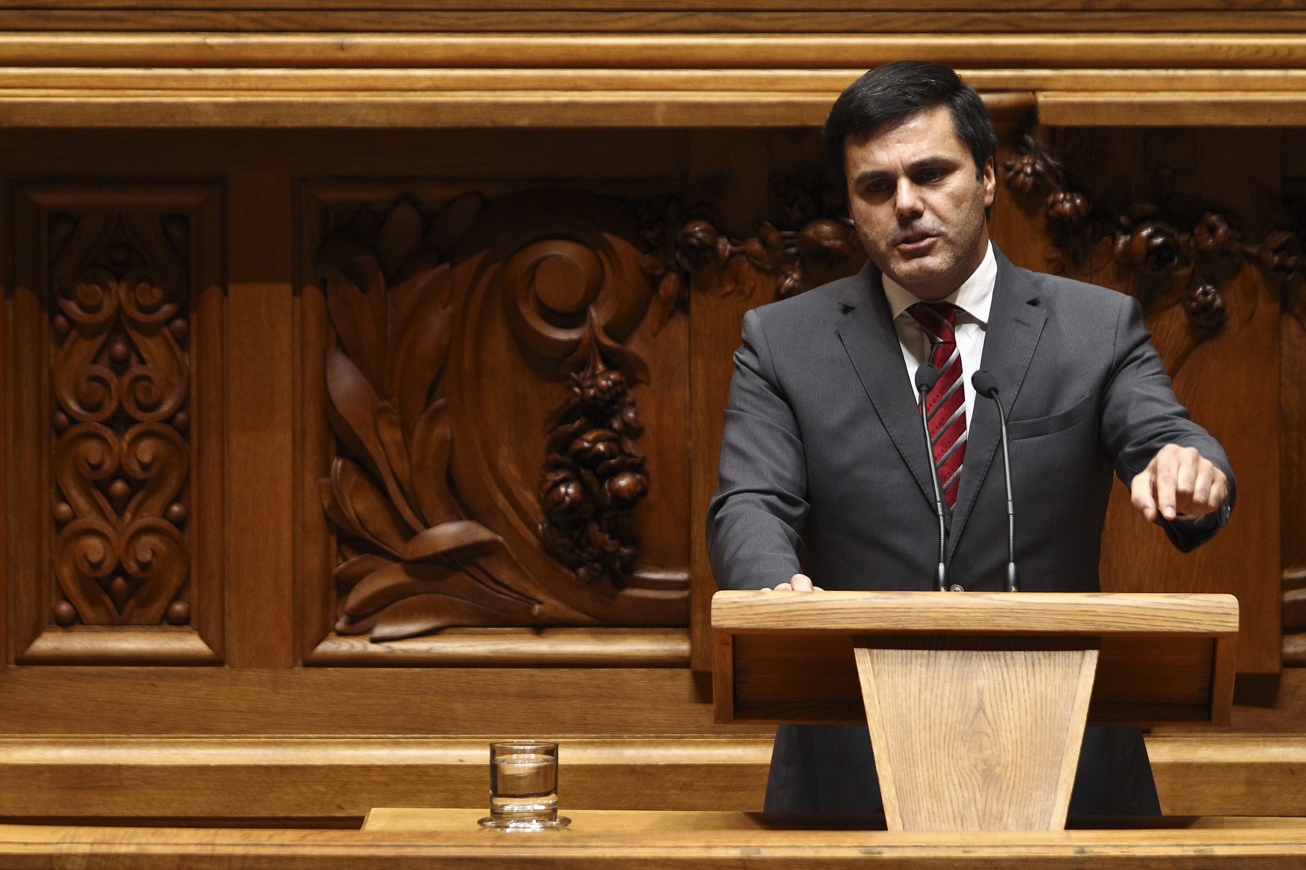 Miguel Santos desiste da corrida à liderança da Distrital do PSD/Porto