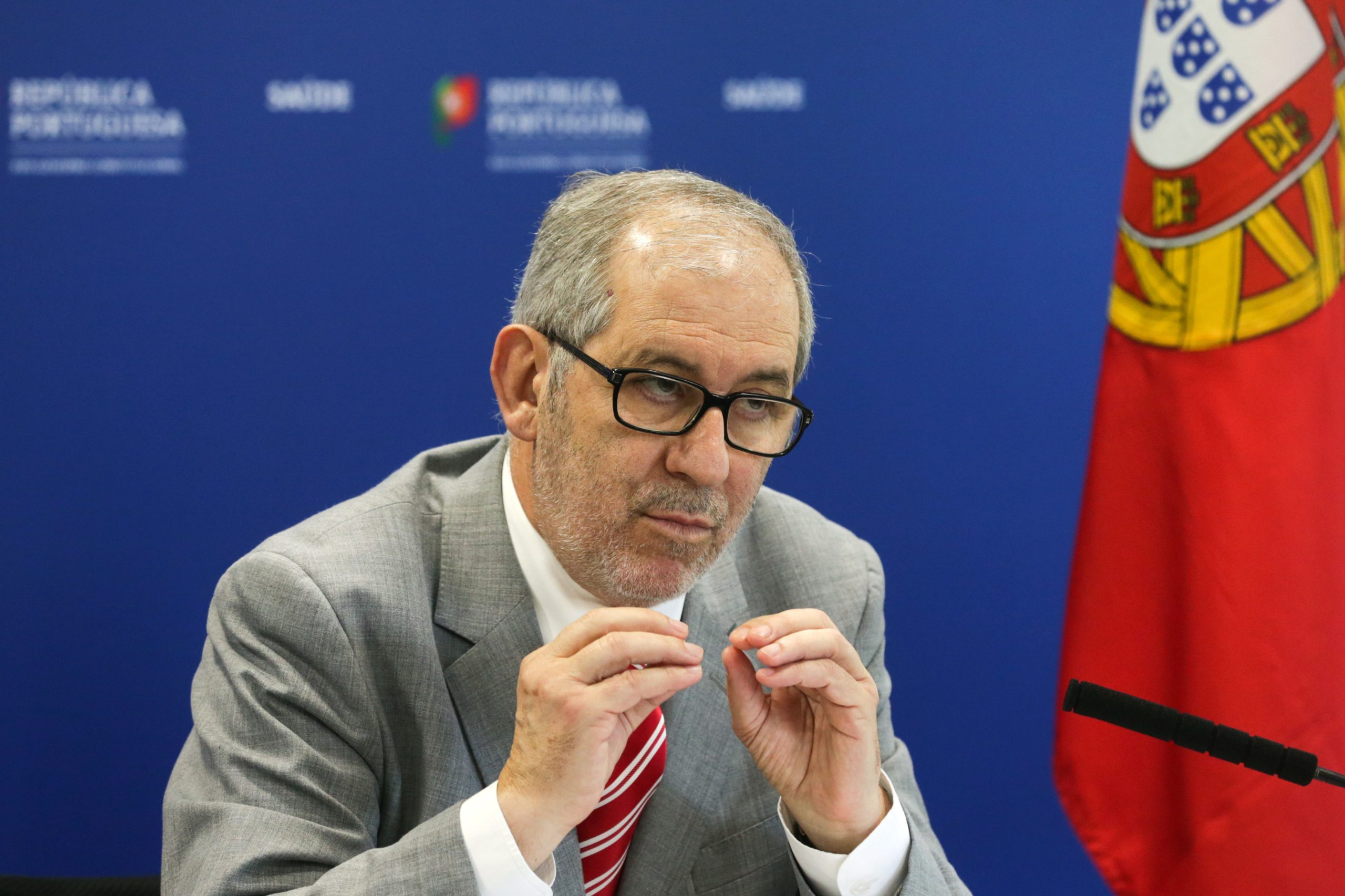 Os prós e os contras dos testes rápidos explicados pelo presidente do Instituto Ricardo Jorge