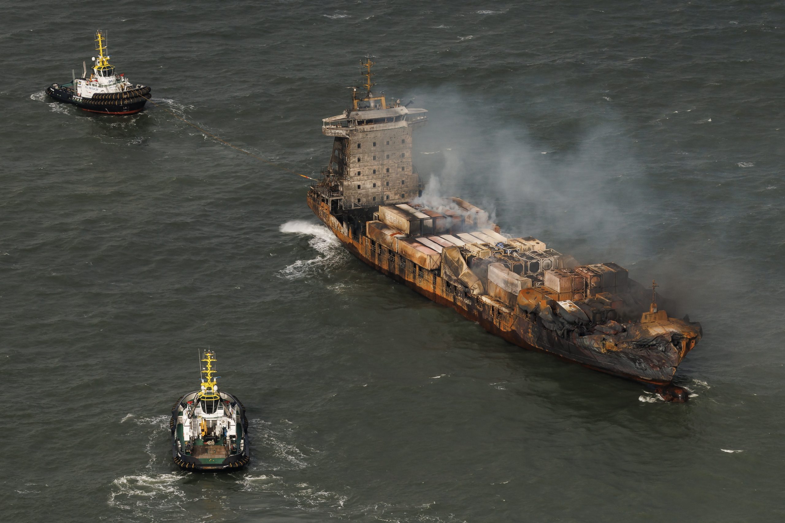 Colisão entre navio e petroleiro no mar do Norte teve impacto limitado