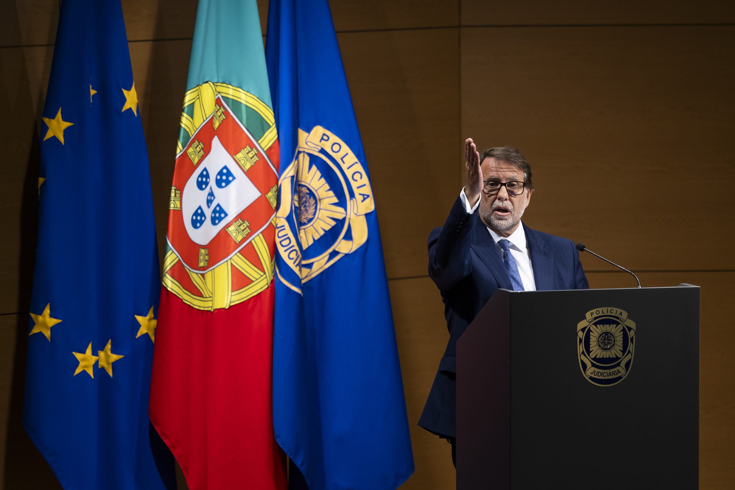 Diretor da PJ admite que versão do RASI com dados sobre extremismos foi “base de trabalho”