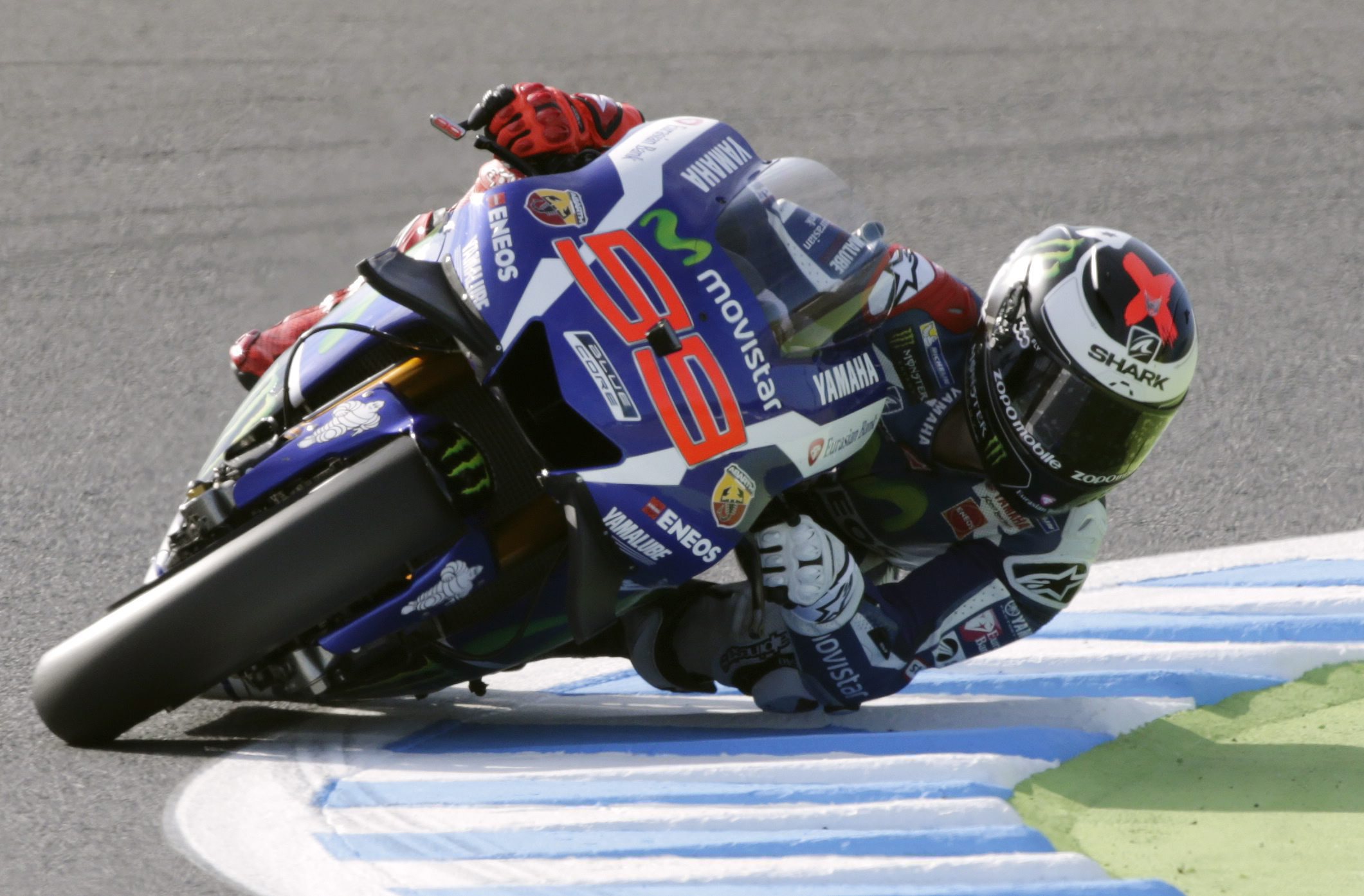 Jorge Lorenzo sofre queda durante GP do Japão e é transportado para hospital