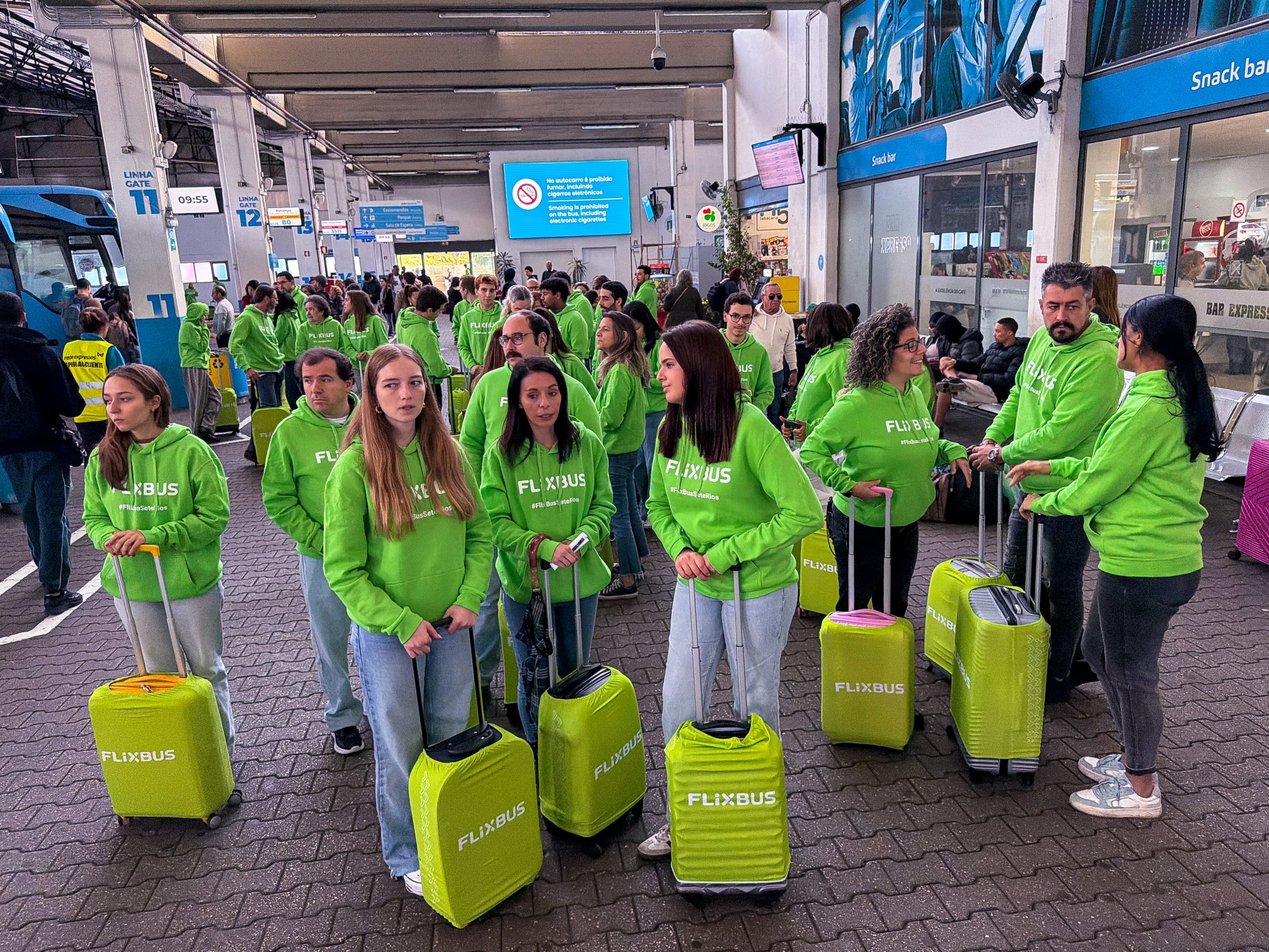 FlixBus pondera queixa em Bruxelas e Rede Expressos diz estar “no limite”