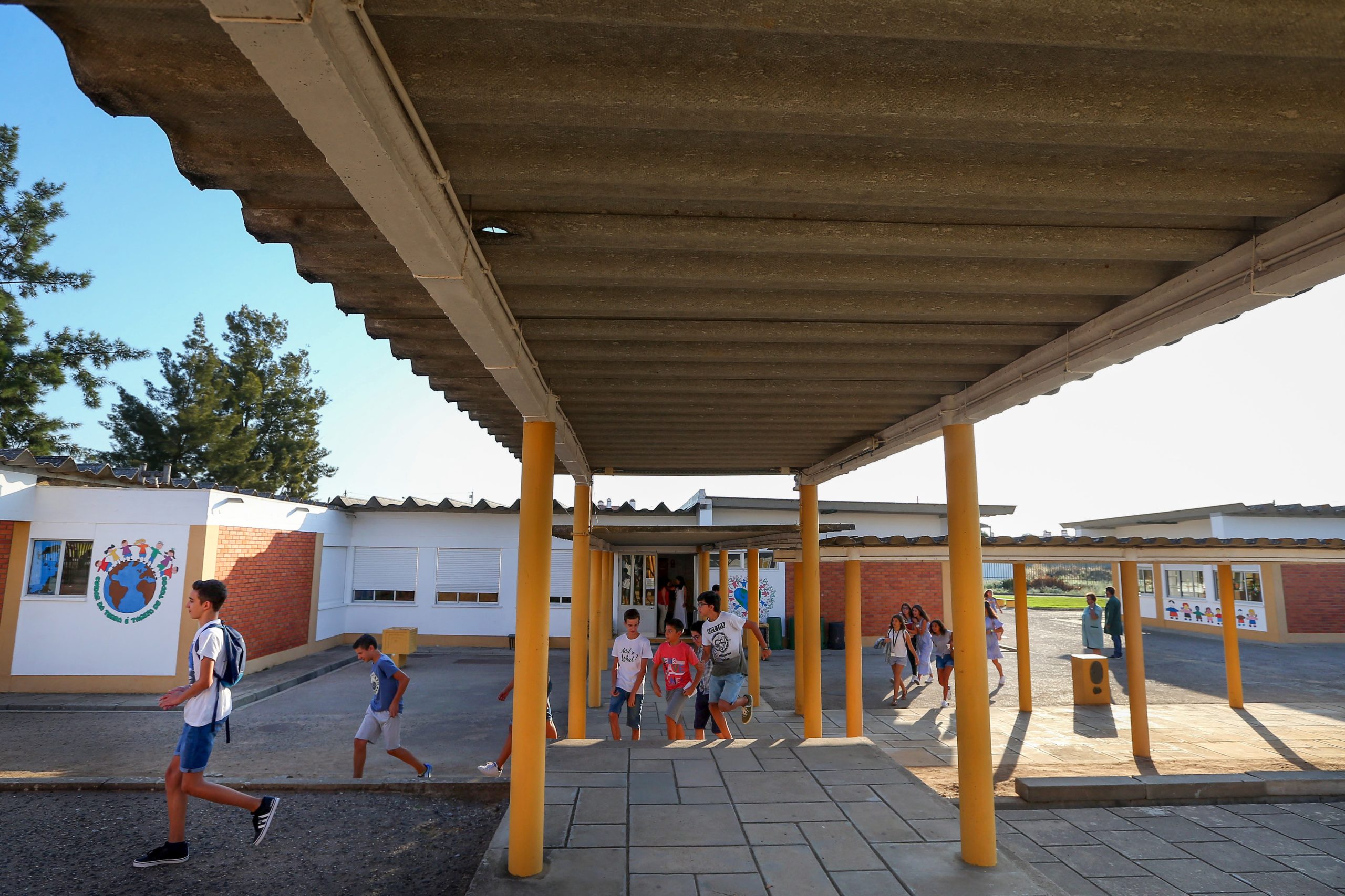 PS acusa comunistas de Setúbal de recusarem tirar amianto das escolas, autarquias CDU negam