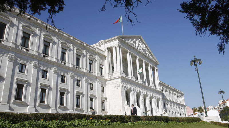 Nova Provedora da Justiça quer ser “voz assertiva”. Após segunda eleição, Luísa Neto tomou posse