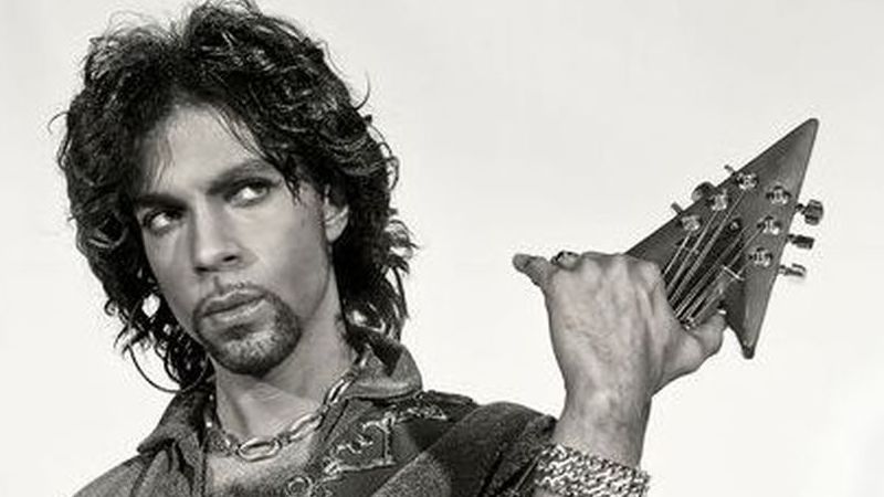 Música de Prince recordada em julho no festival SBSR, pelos The New Power Generation