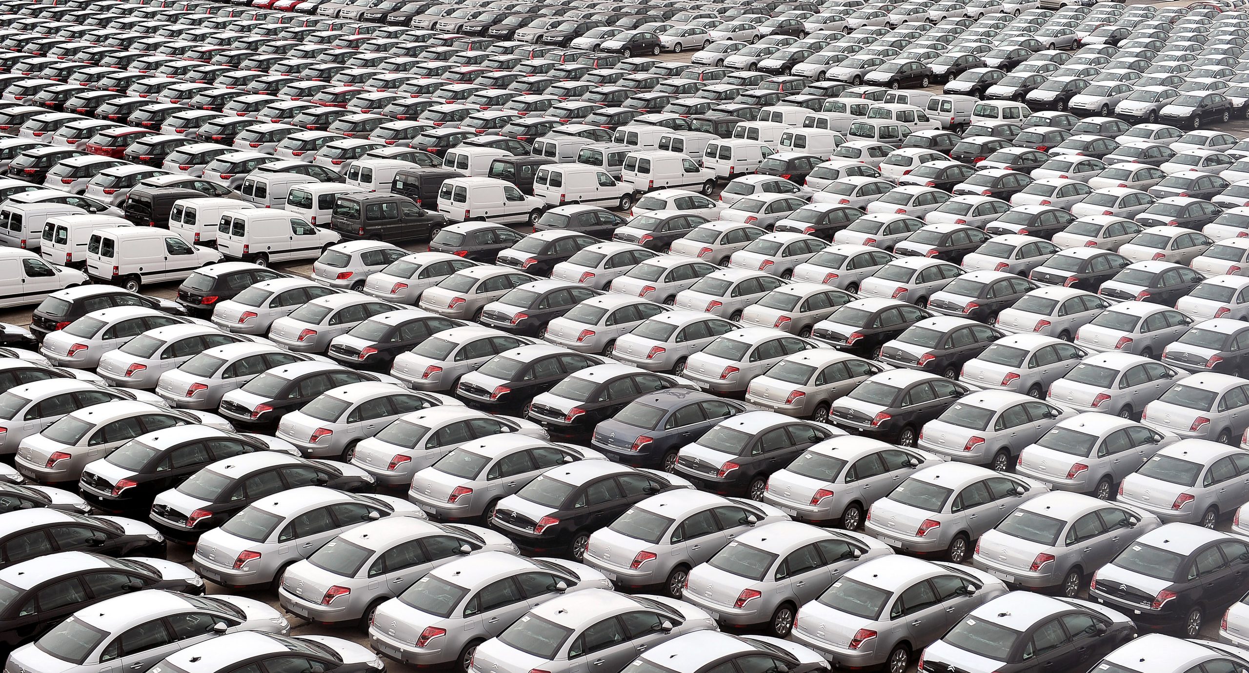 Esquema com IVA na revenda de carros tem 44 arguidos