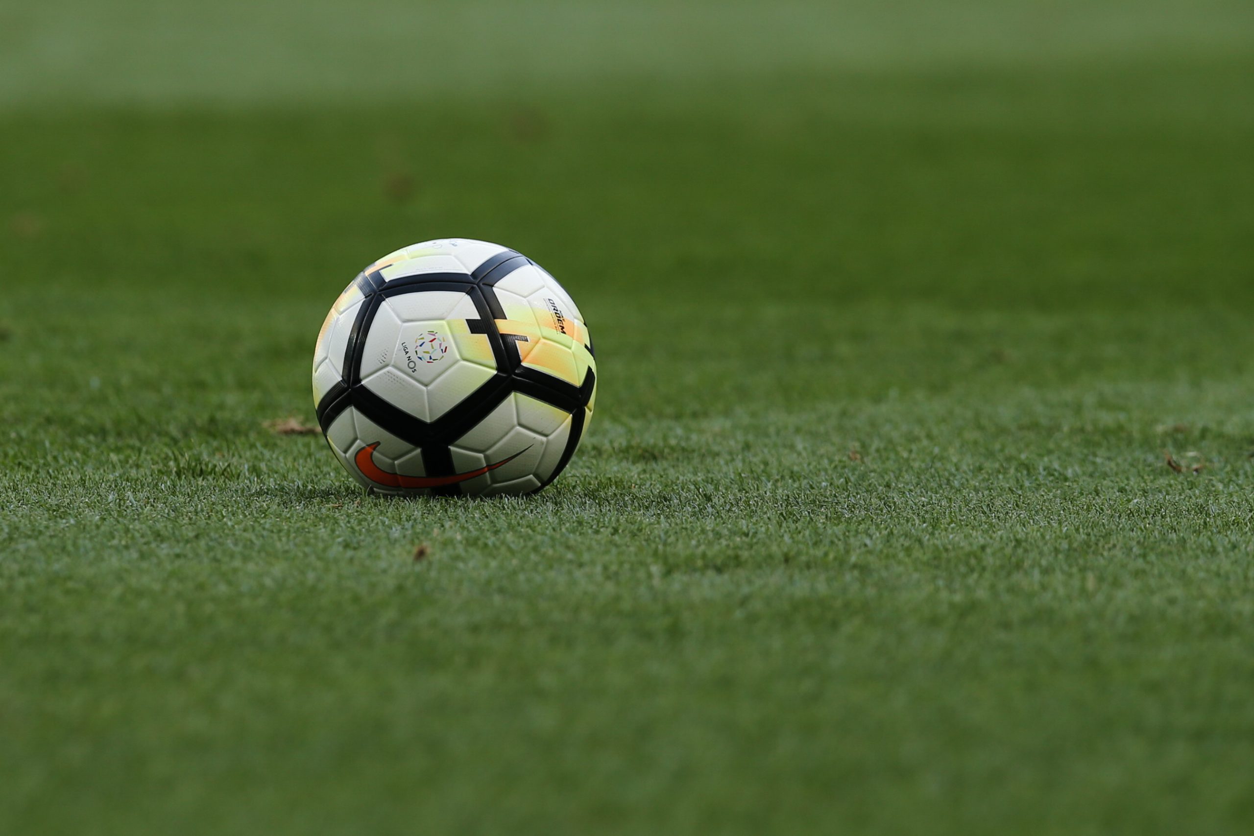 Seleção portuguesa de sub-20 empata com Suíça, após 40 minutos com nove jogadores