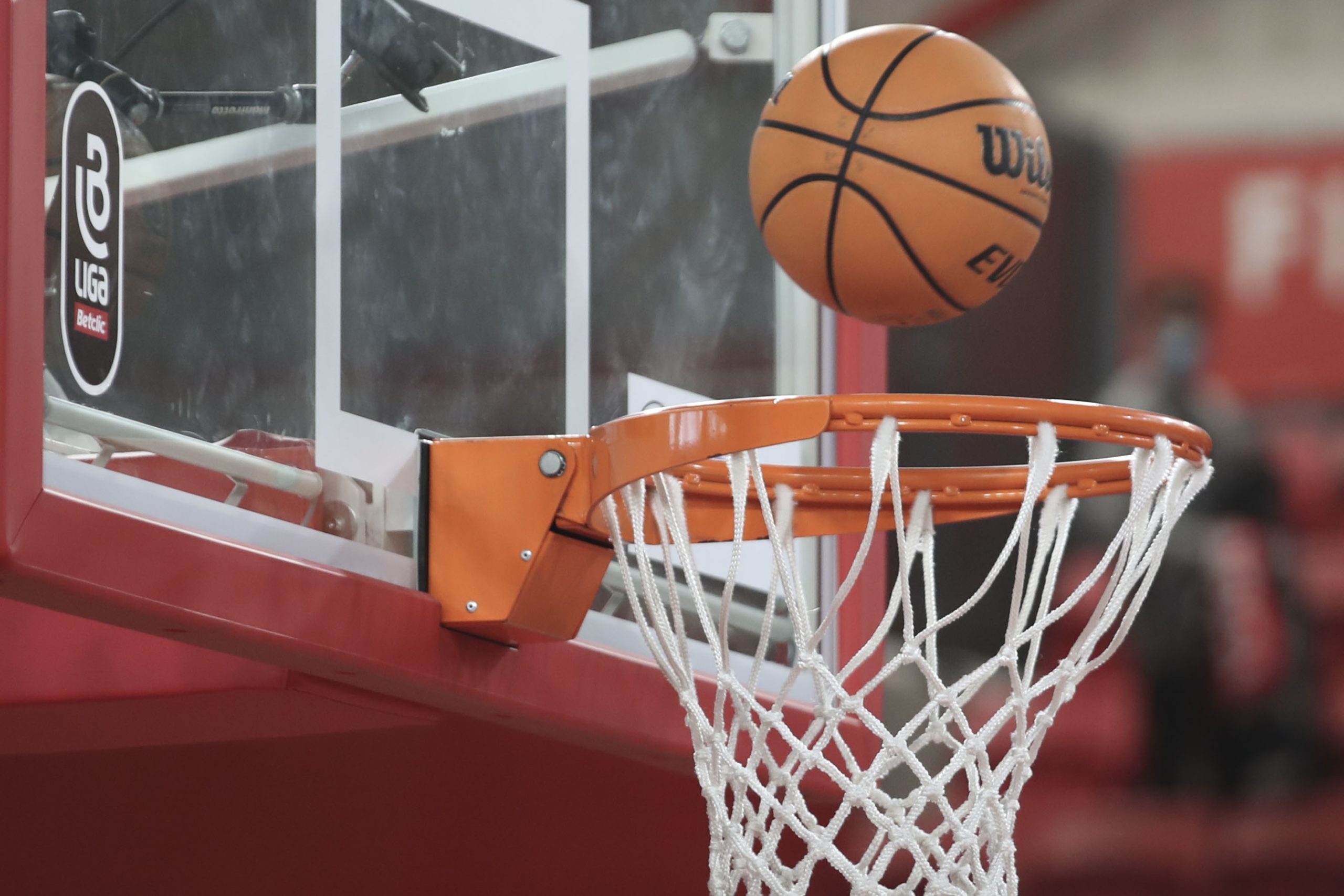 Sporting vence Benfica e empata final do Nacional de basquetebol