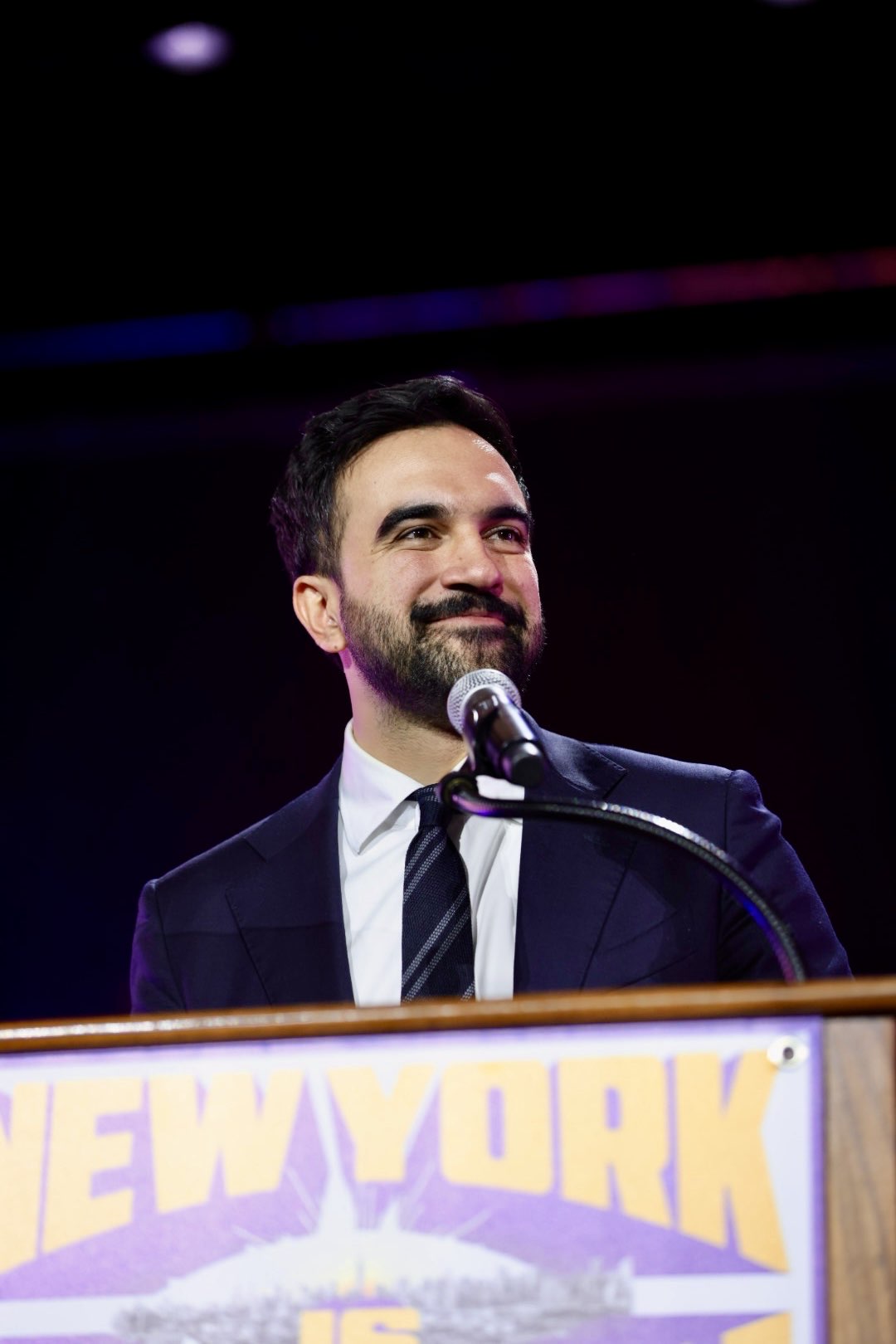 De rapper a favorito à liderança de Nova Iorque: quem é Zohran Mamdani, o político que desafia Trump