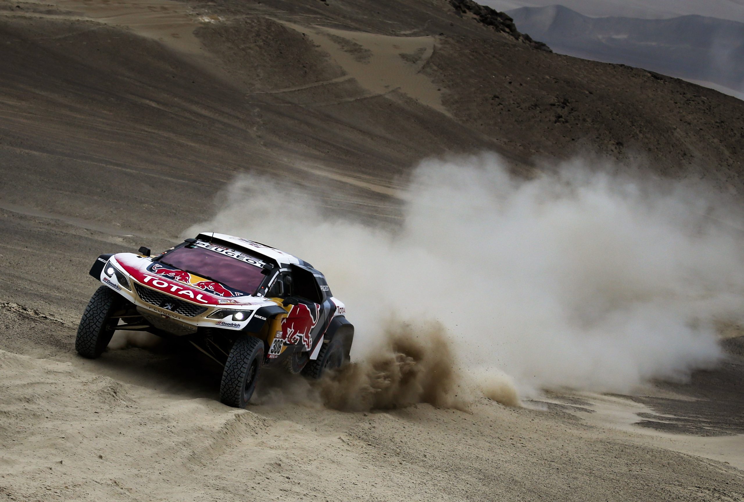 Dakar2018: Loeb vence quarta etapa nos carros, van Beveren novo líder nas motos