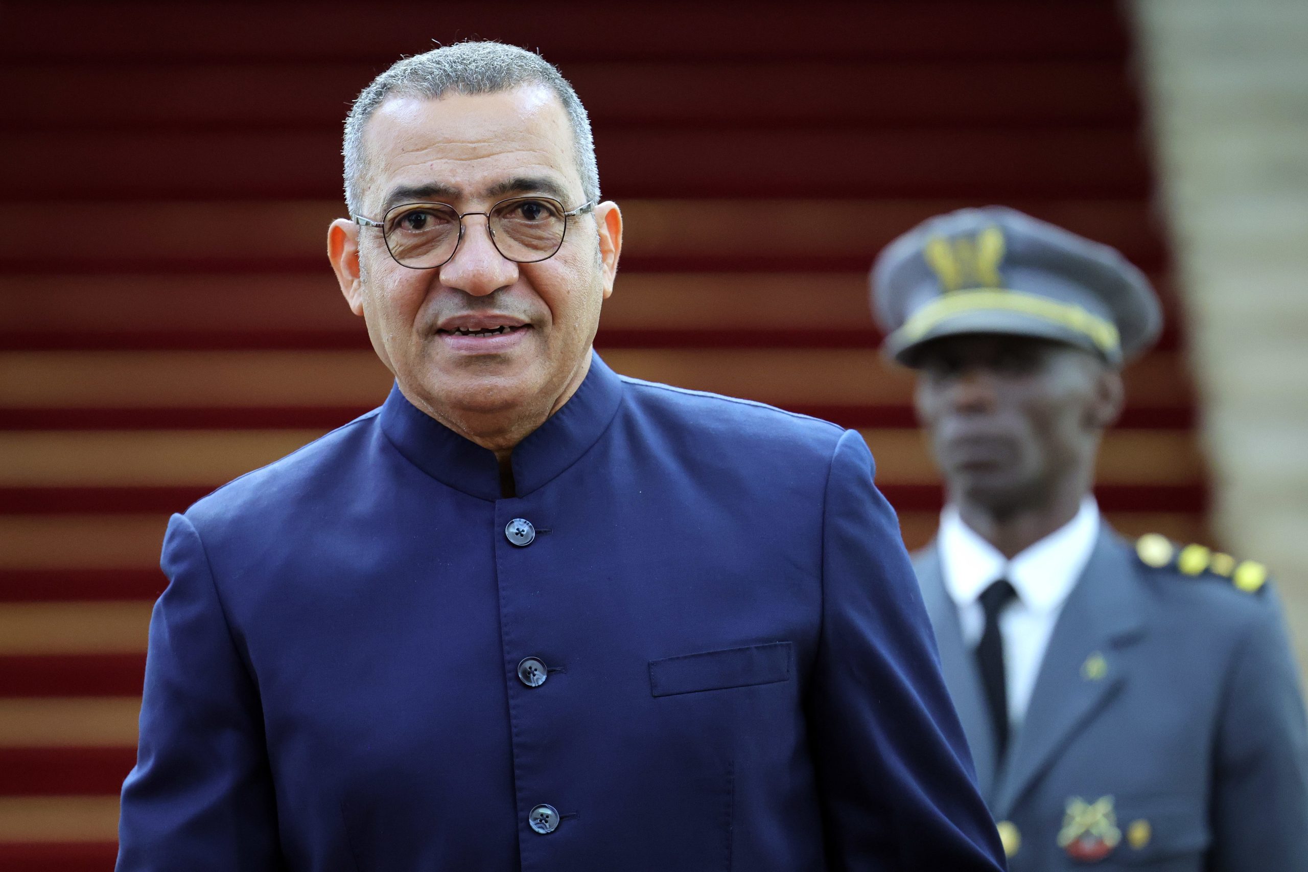 Presidente são-tomense nomeia novos embaixadores, um para Portugal