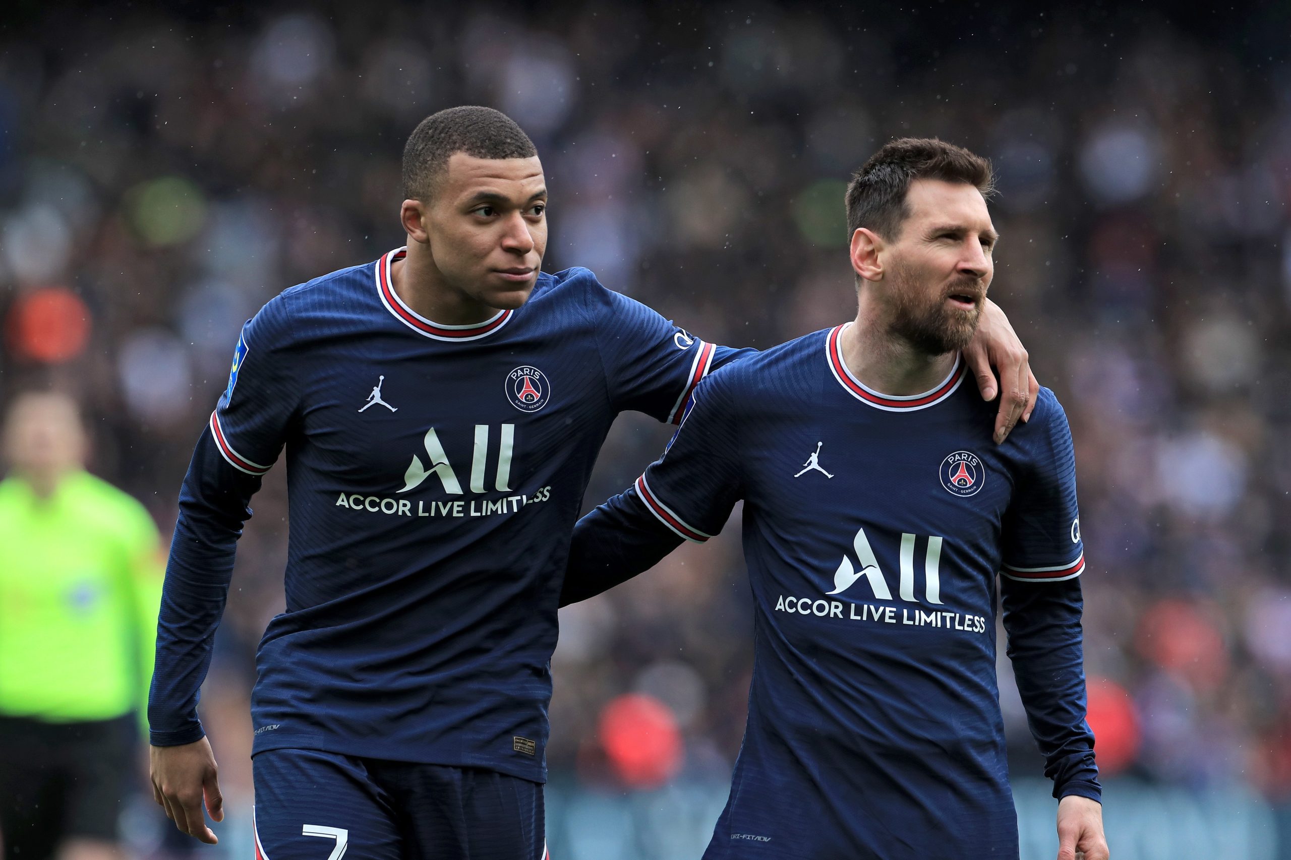 Ligue1. Paris Saint-Germain vence Bordéus sob coro de assobios