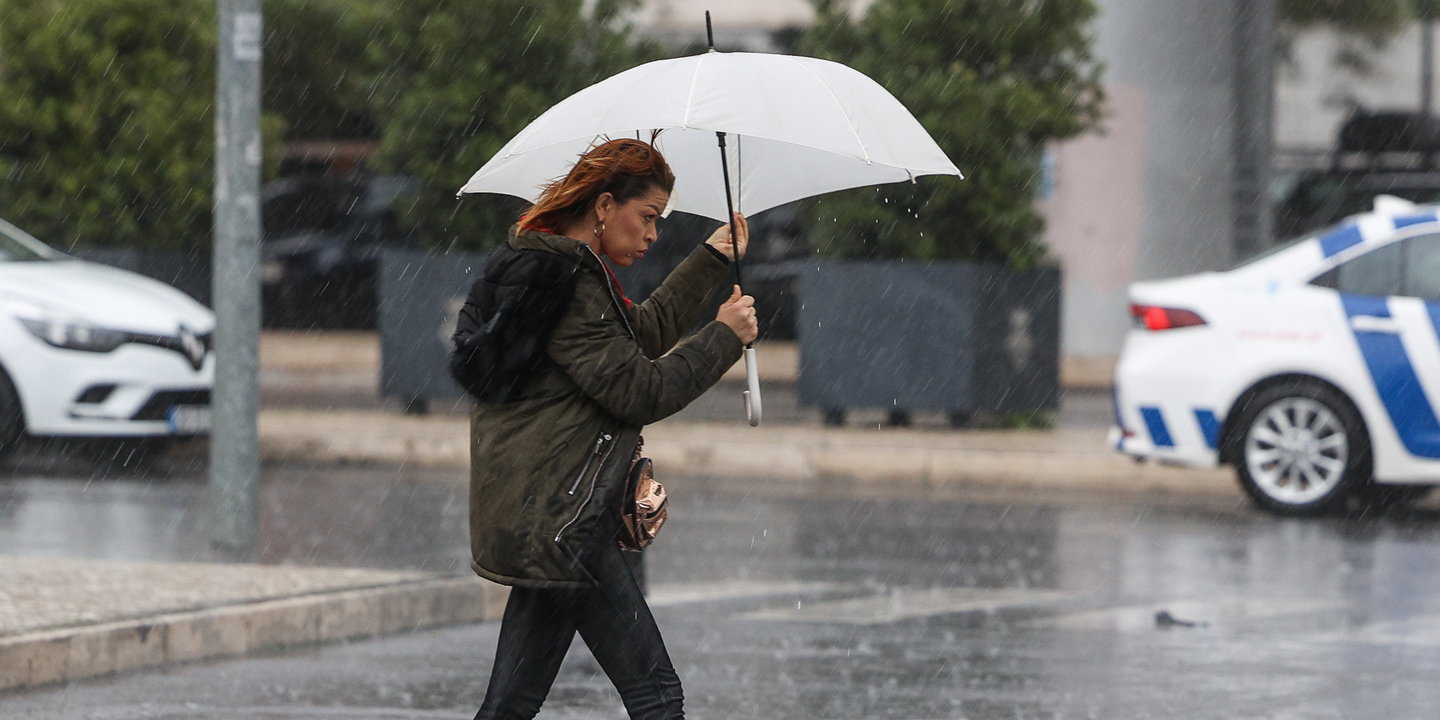 Depressão pouco habitual para o verão pode chegar a Portugal no domingo