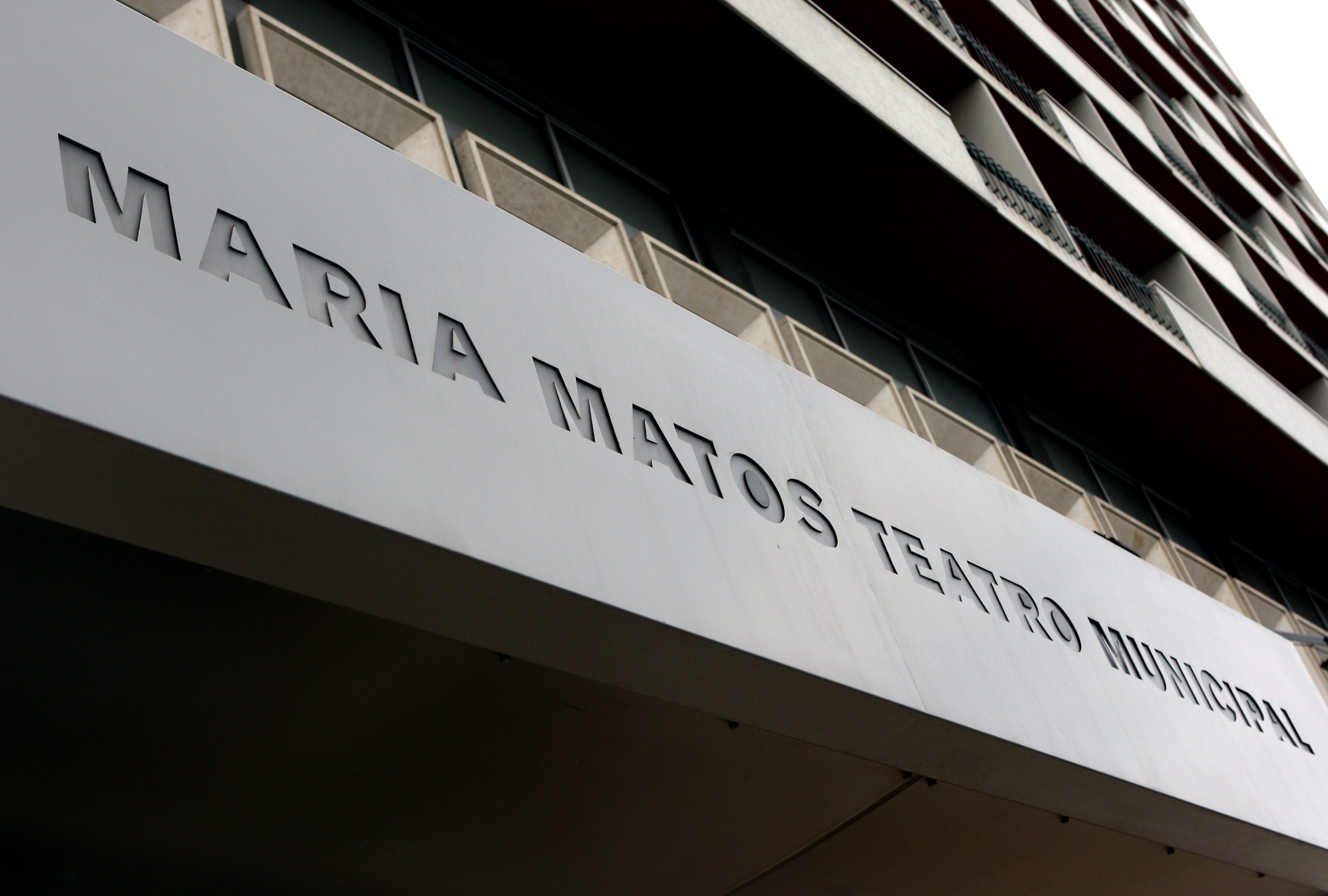 Produtora Yellow Star desistiu de ação judicial sobre concurso do Teatro Maria Matos