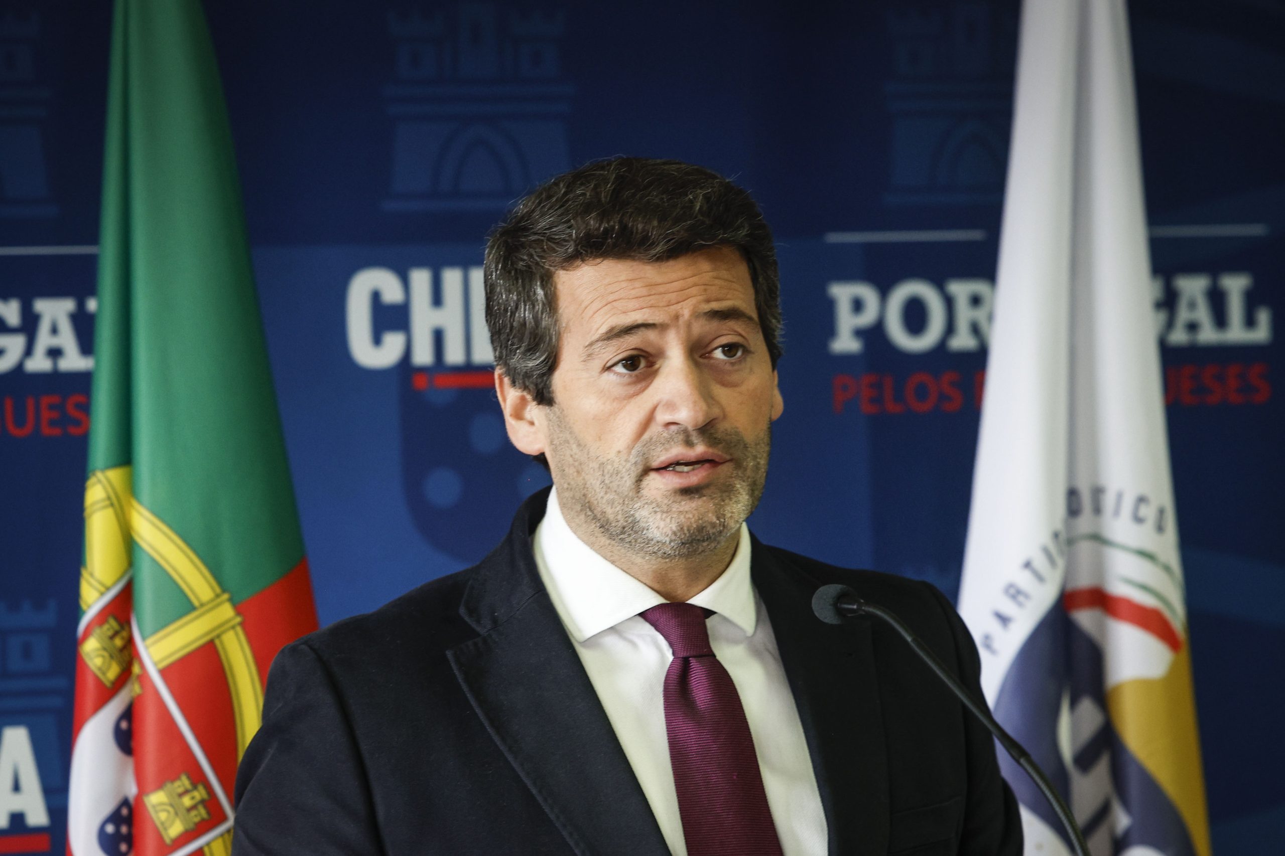 Tribunal confirma pena suspensa a segurança de André Ventura por roubo de 10 euros
