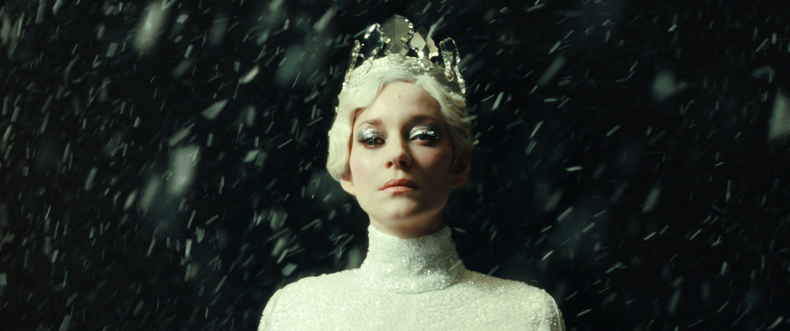 “The Ice Tower”. Marion Cotillard num reino gélido de obsessão