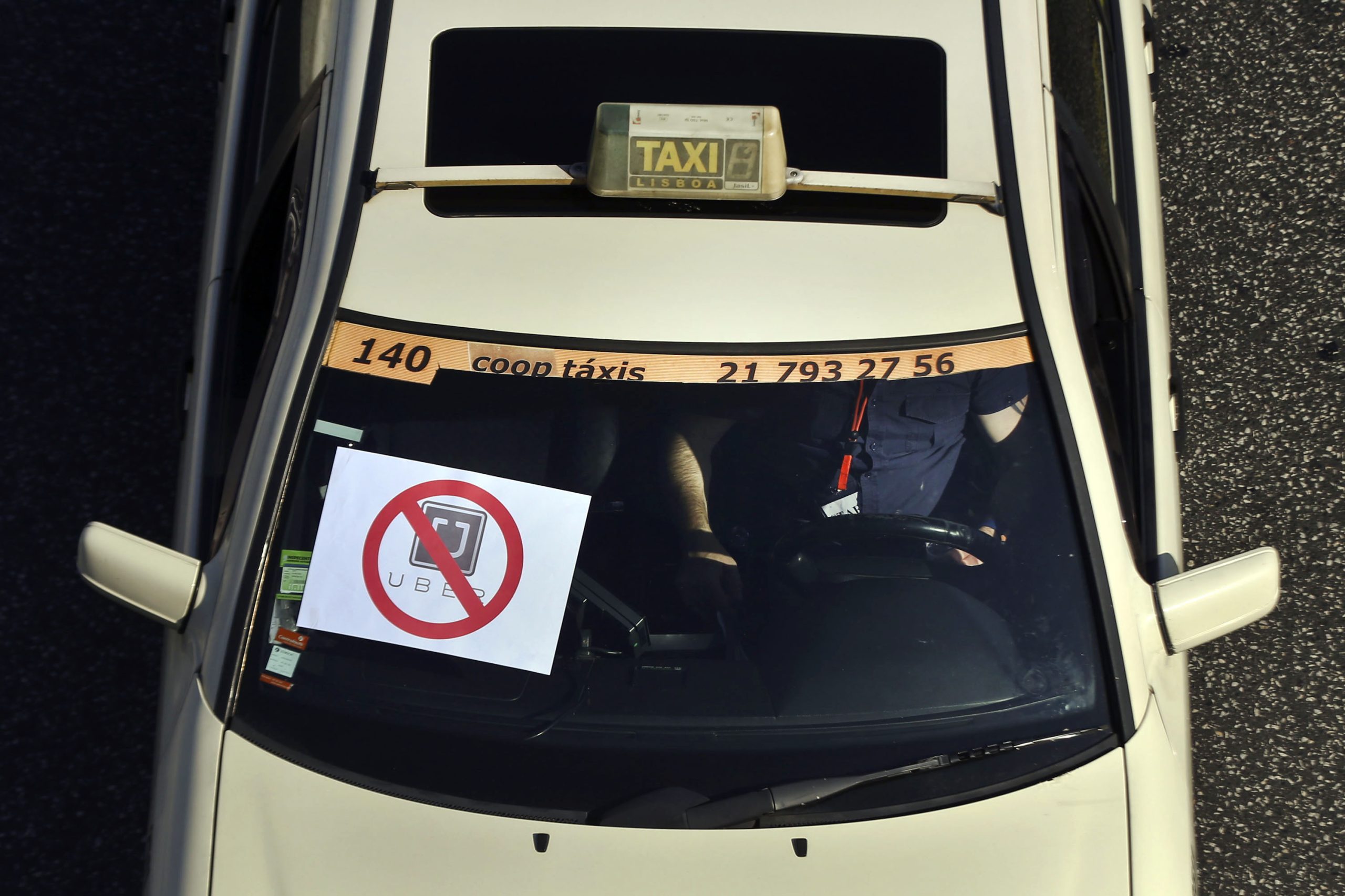 Taxistas satisfeitos com reunião em Belém e anunciam pausa nos protestos