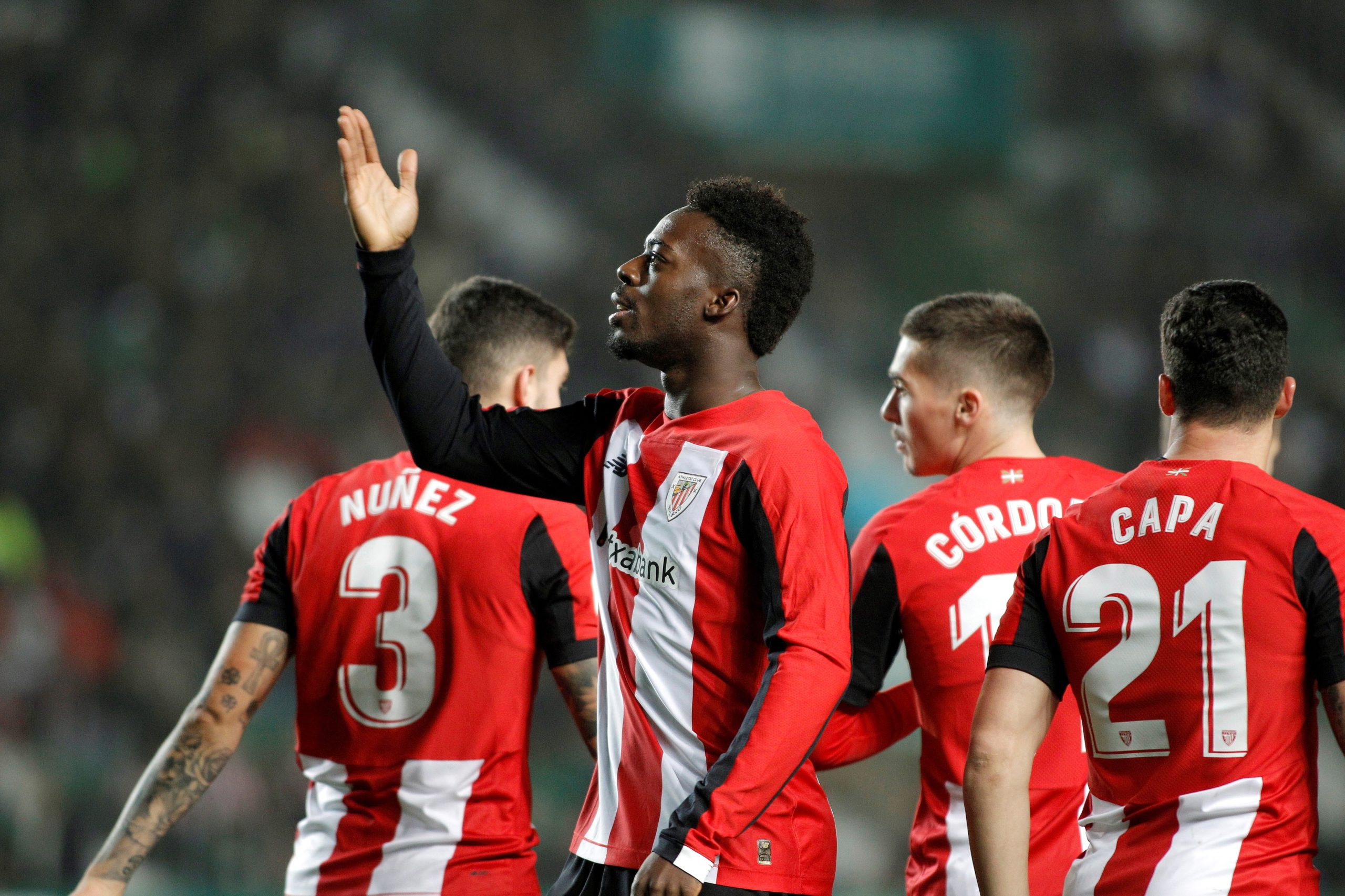 Pedro Sánchez condena insultos racistas a avançado Iñaki Williams