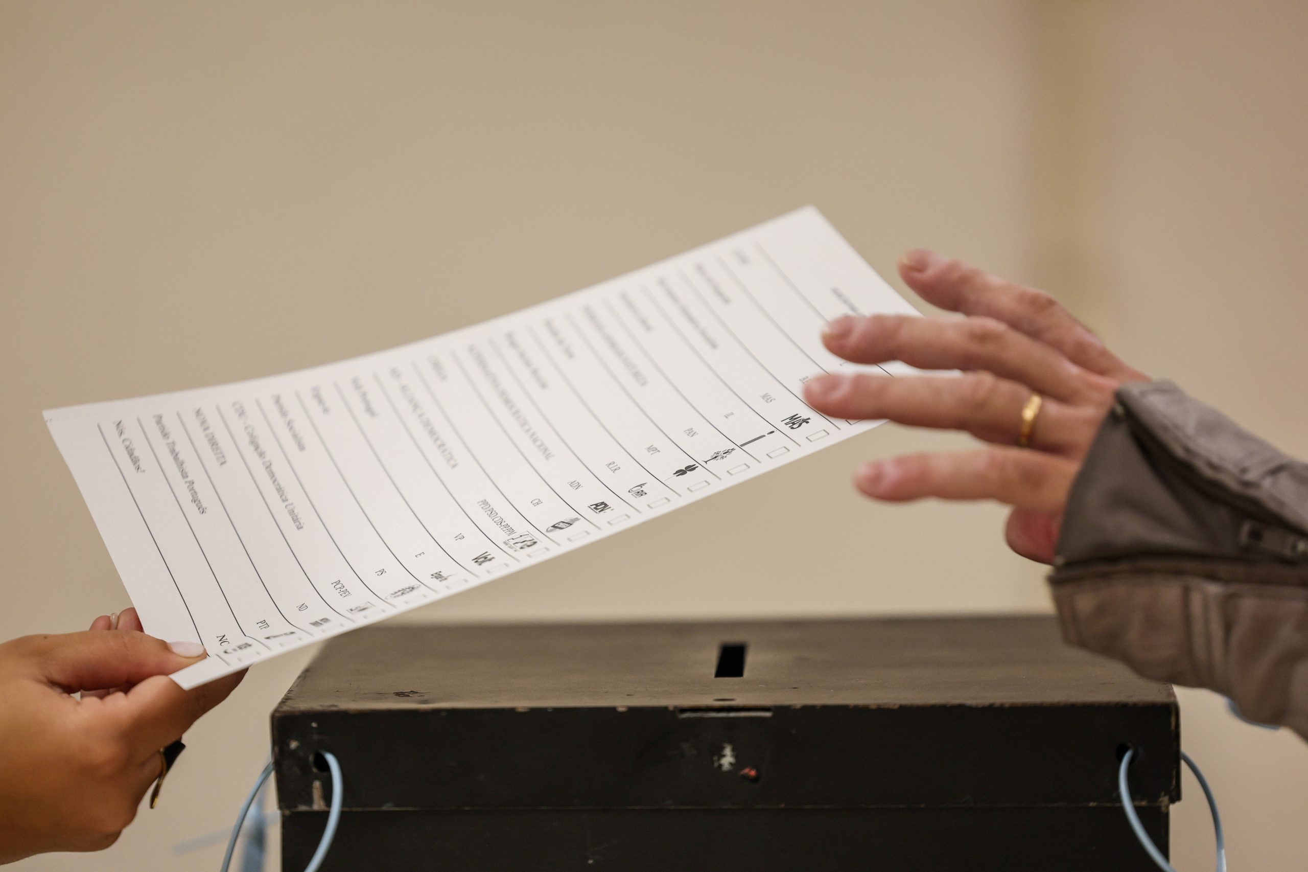 Legislativas: saiba como votar em mobilidade e no estrangeiro