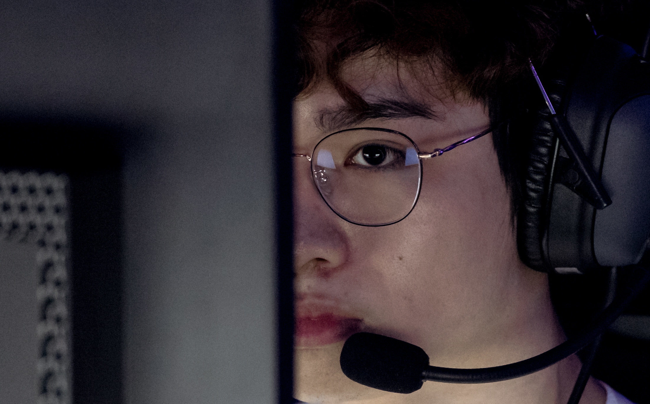 China: maior operadora de jogos de computador limita o tempo de jogo de menores de idade durante as férias