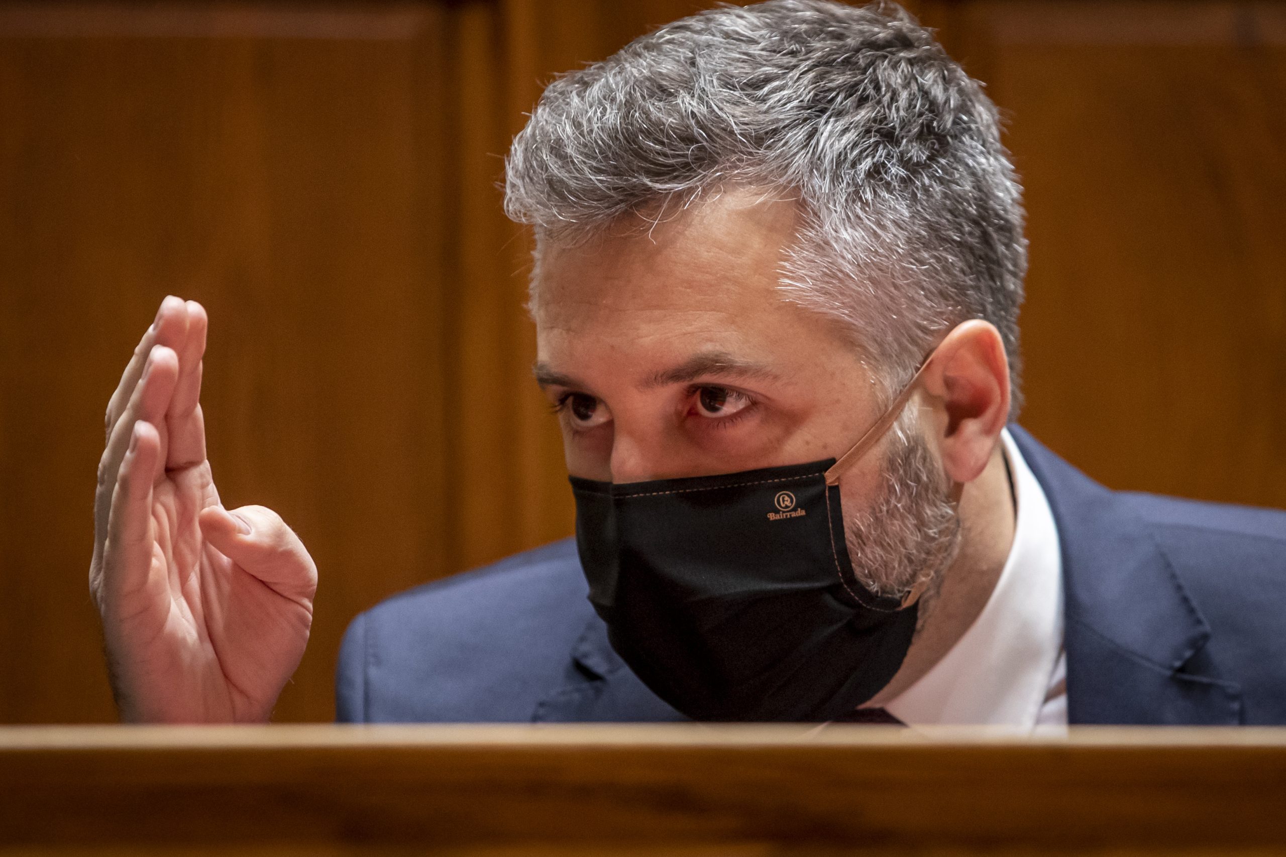 TAP: Pedro Nuno Santos garantiu aos Verdes que com Governo PS, a empresa “não volta a cair nas mãos dos privados”