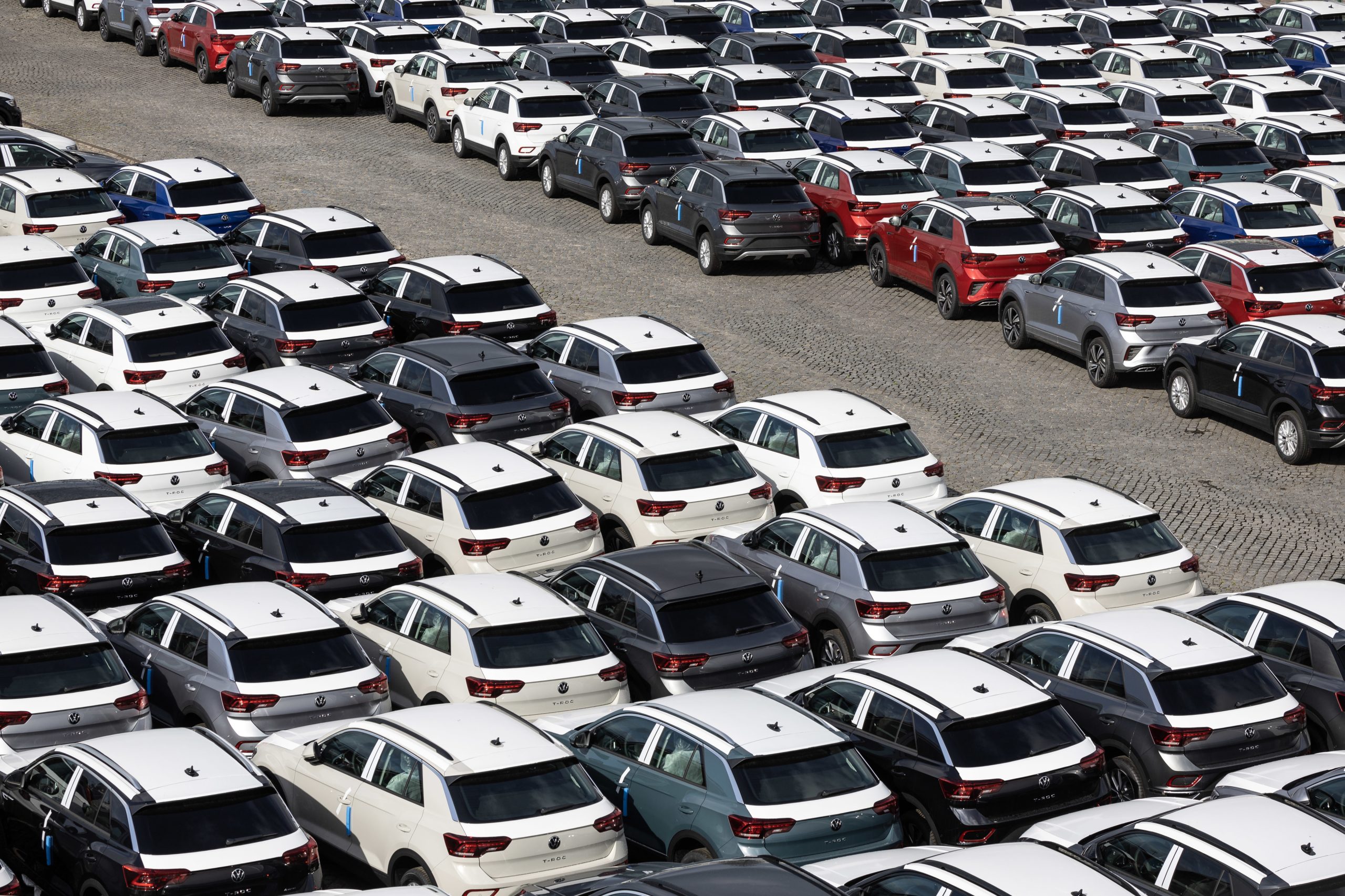 Autoeuropa diz que lay-off é para ajudar a gerir paragens de produção