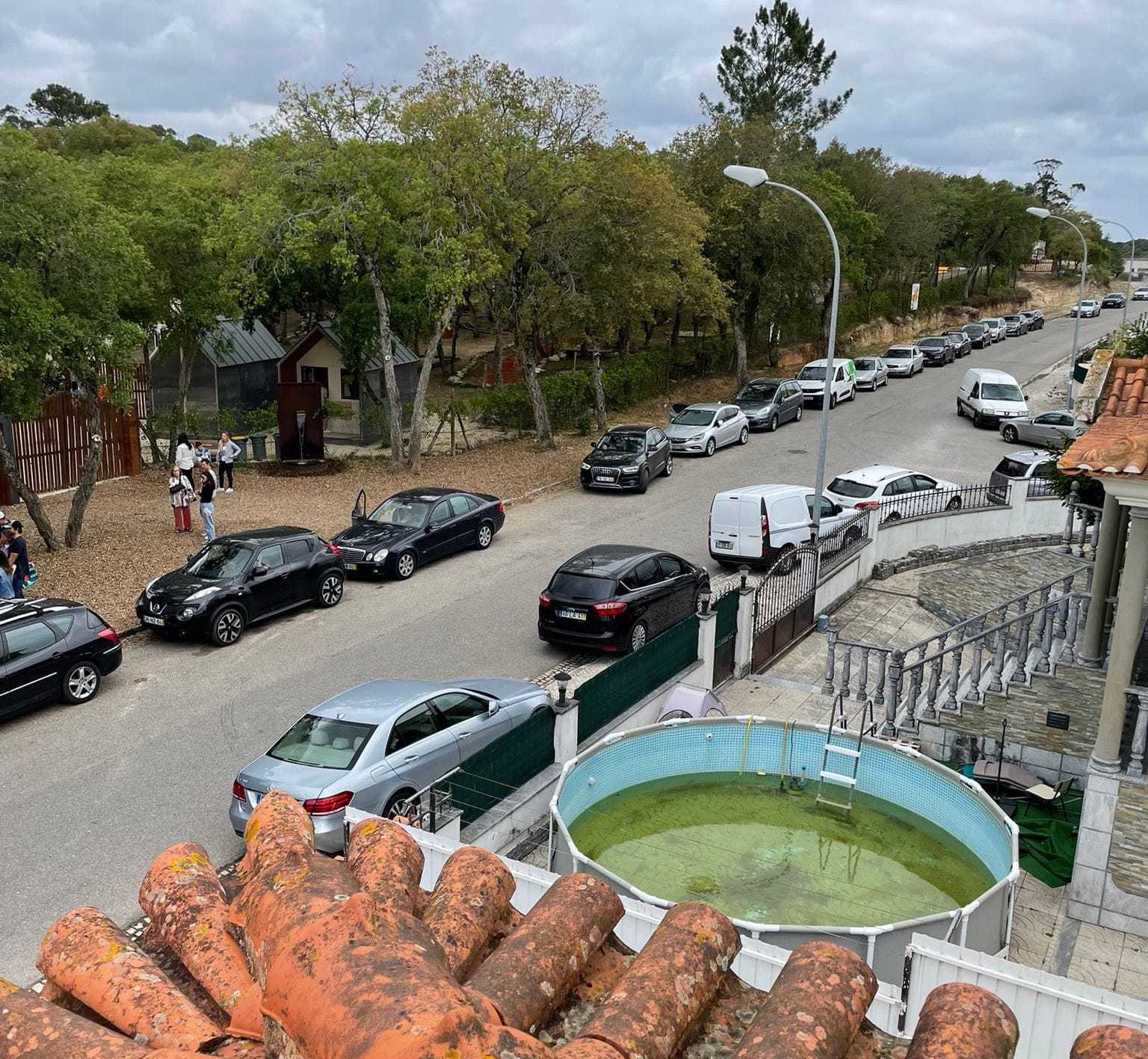Espaço para famílias esteve a operar sem licenciamento. Câmara de Sintra fecha parque do grupo Feijão Verde