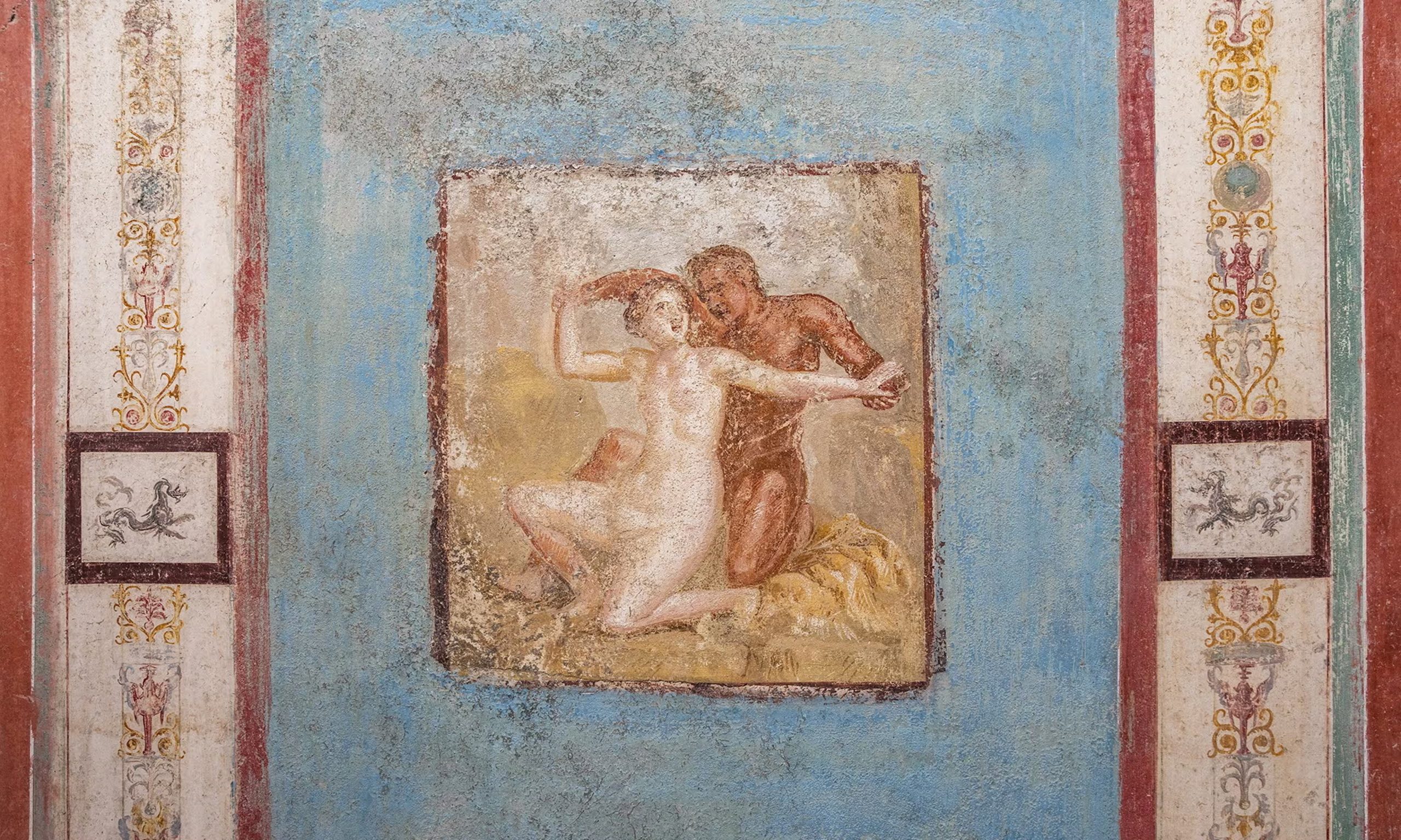 Pinturas eróticas descobertas em ruínas de casa na antiga cidade de Pompeia