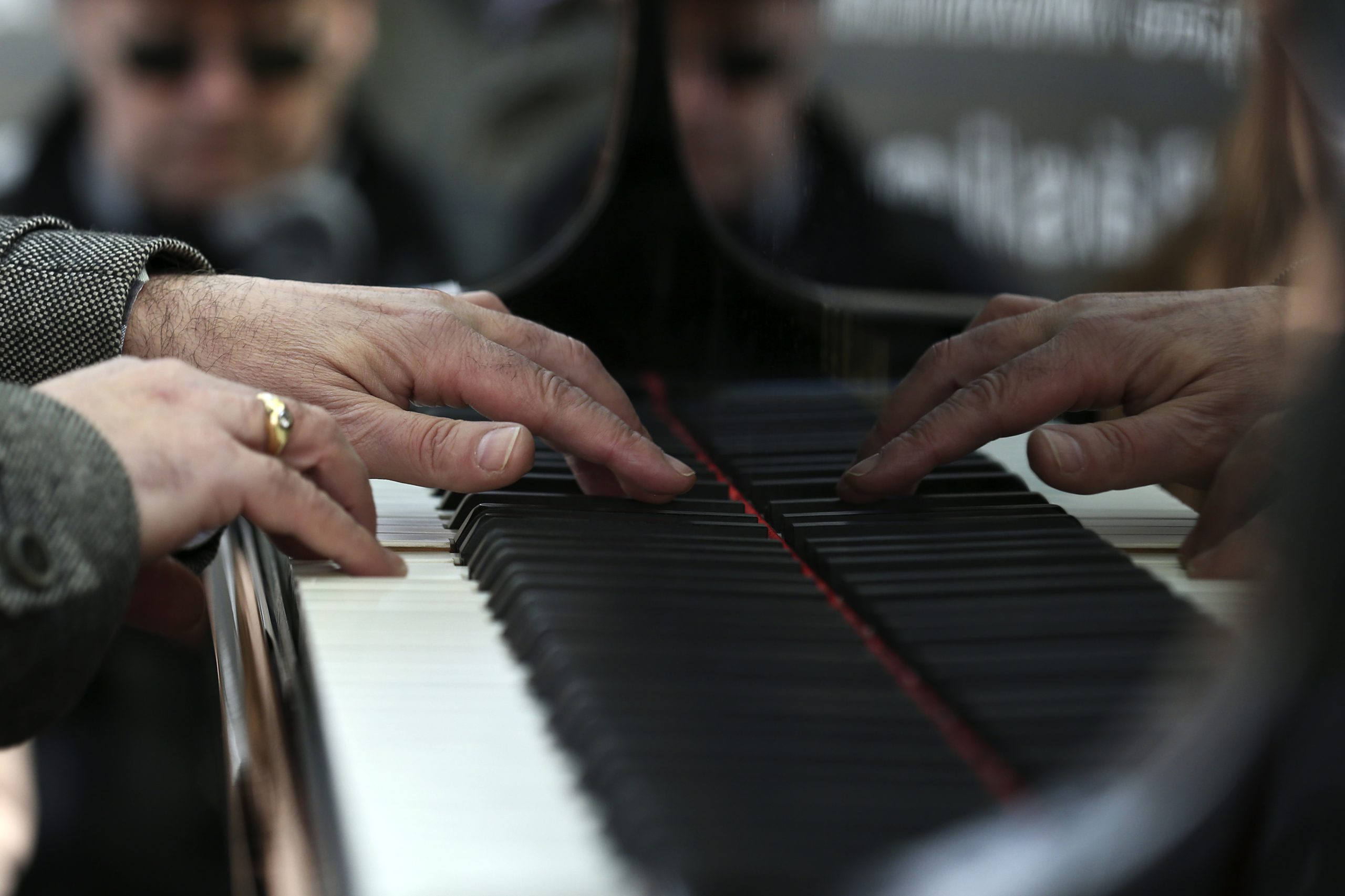 Temporada Gulbenkian Música tem John Nelson, András Schiff e Isabelle Faust em 2021