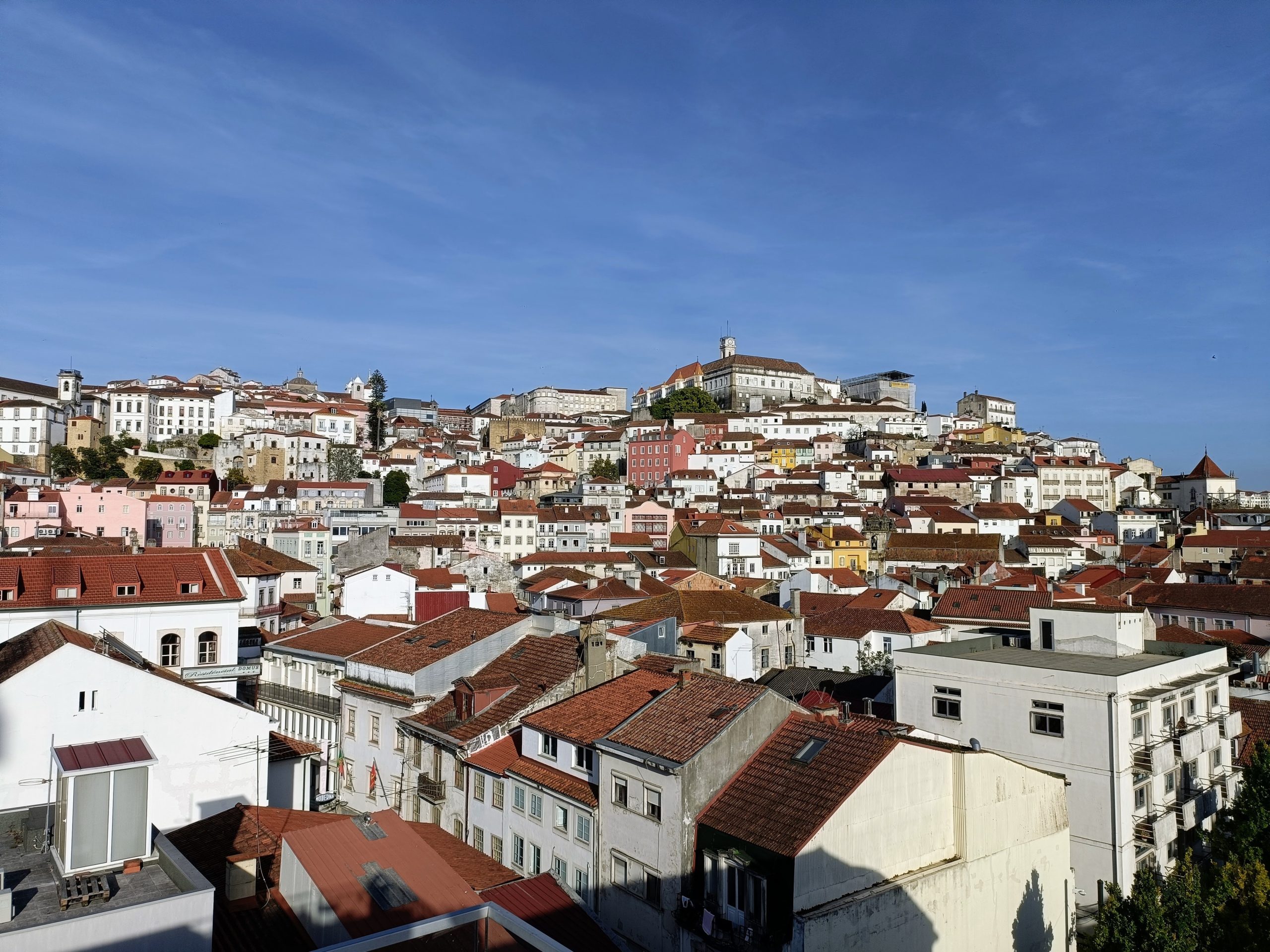 “Cheia centenária”, admite autarca de Coimbra. Já há pessoas a sair da baixa
