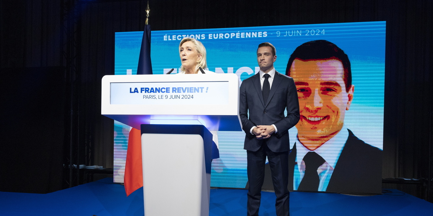 Extrema-direita à frente na primeira volta das eleições em França. Macron em terceiro