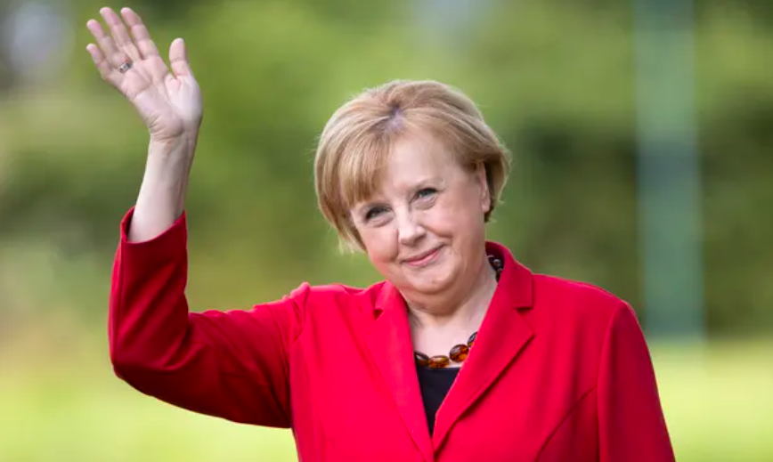 Ursula Wanecki passou os últimos 16 anos a imitar Angela Merkel. E em breve reforma-se dessa função