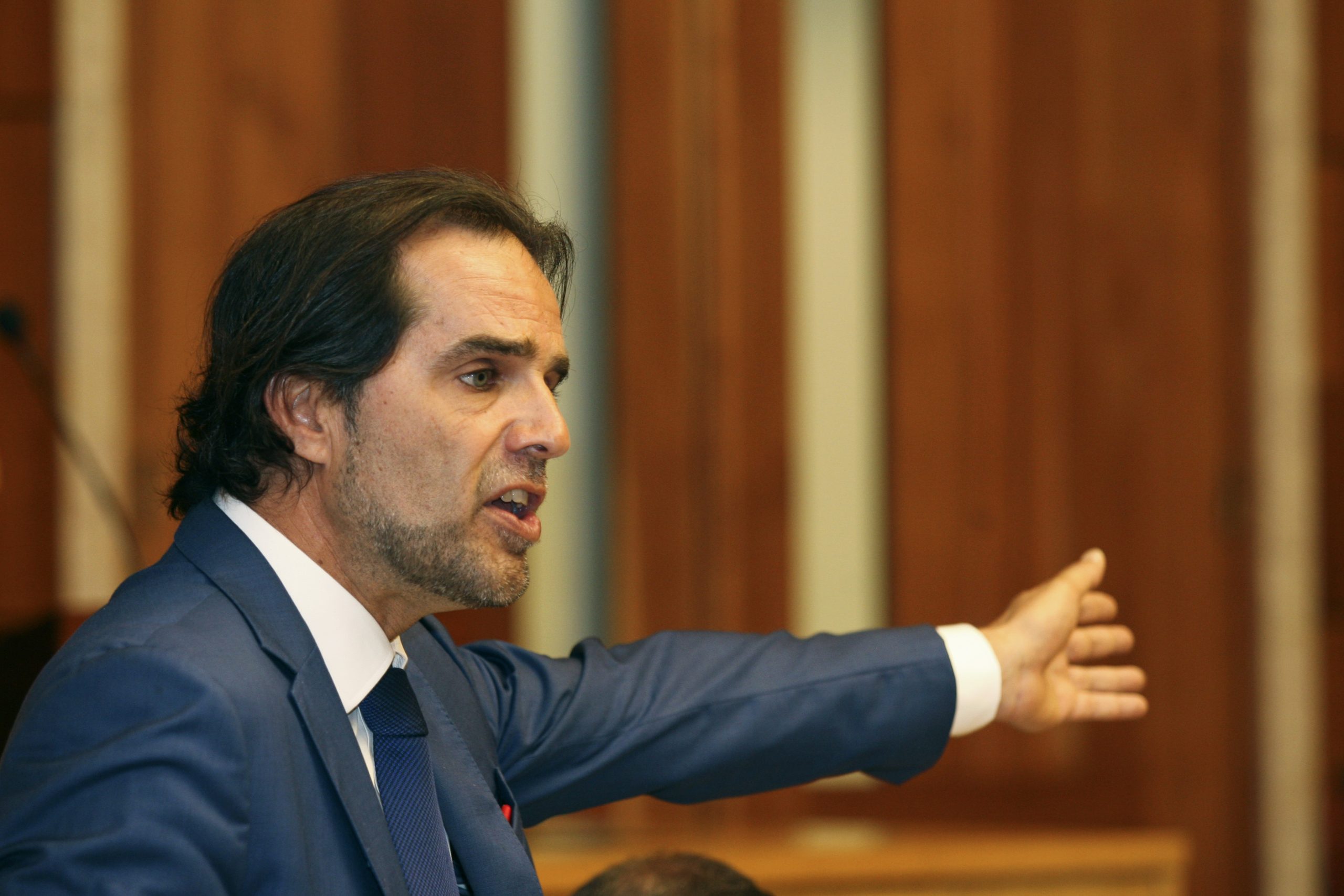 Portugal precisa de estratégia a 20 anos para atrair investidores, diz Miguel Albuquerque