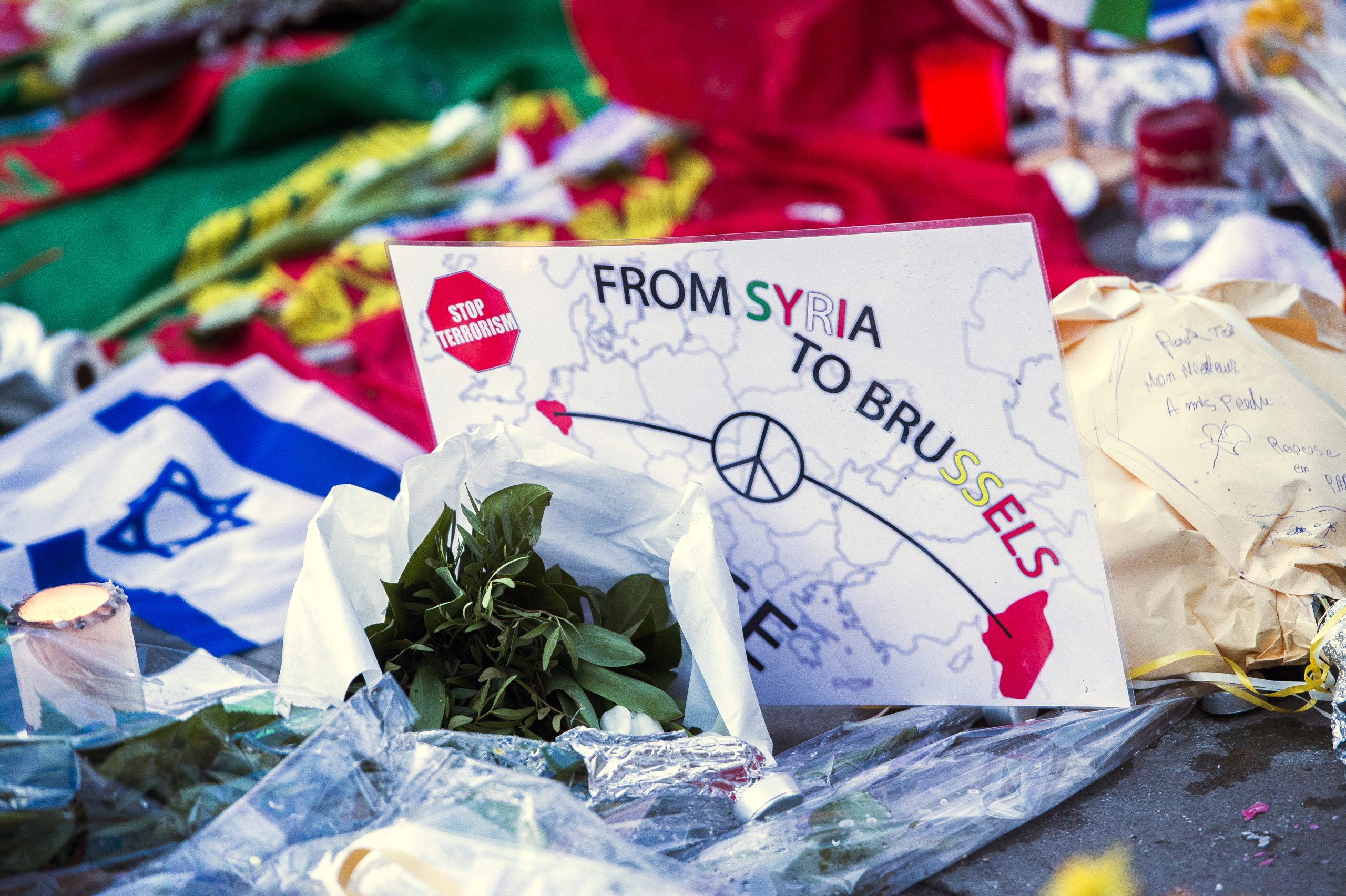 2016: O ‘jihadismo’ perde terreno e contra-ataca