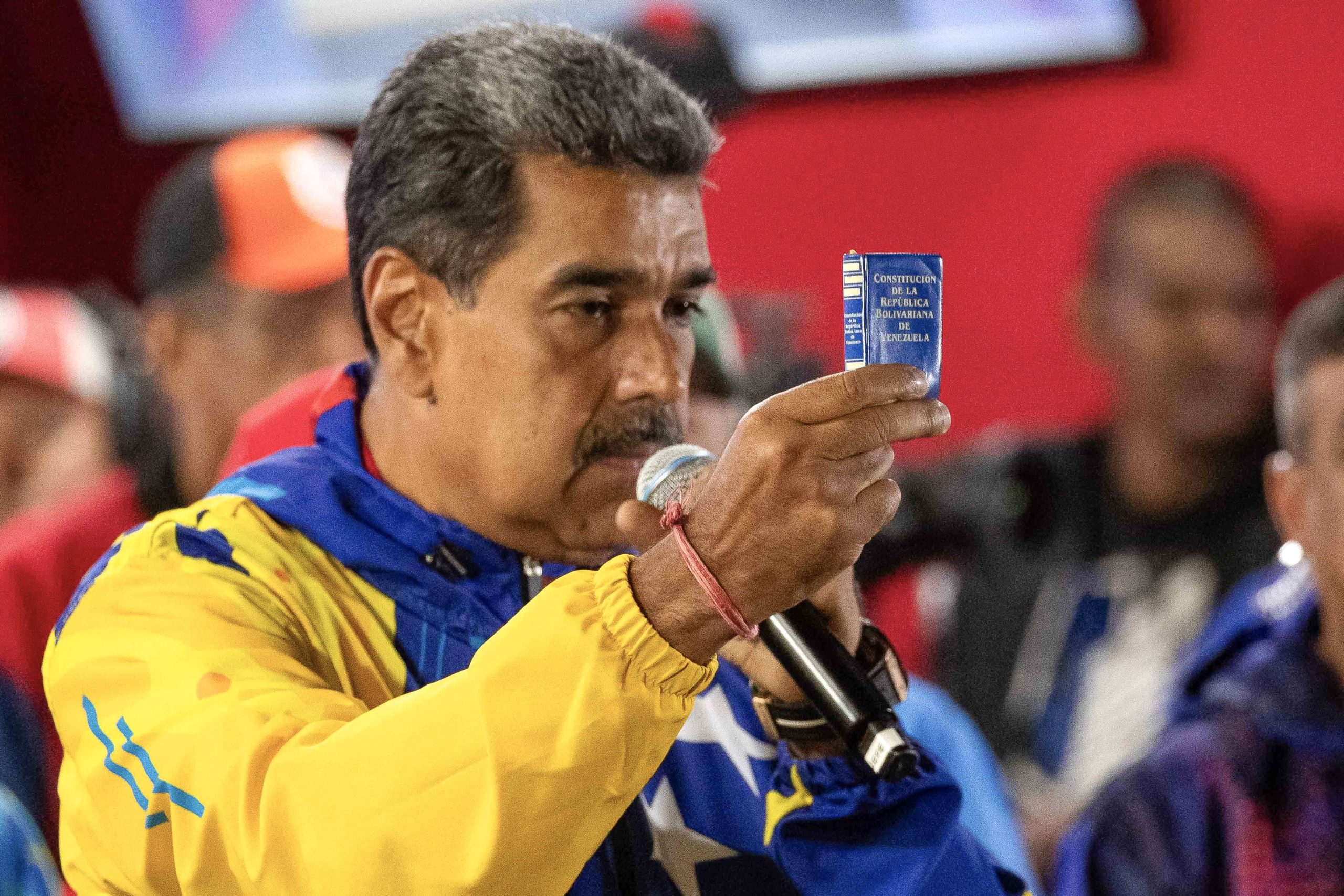 Oposição mobiliza-se na Venezuela após protestos deixarem 12 mortos