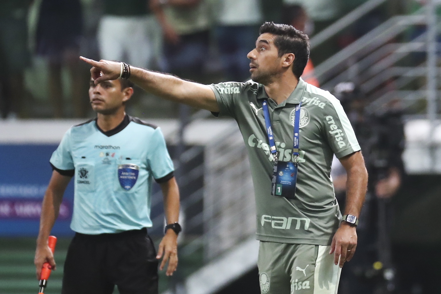 Palmeiras, de Abel Ferreira, vence e reforça liderança no ‘Brasileirão’