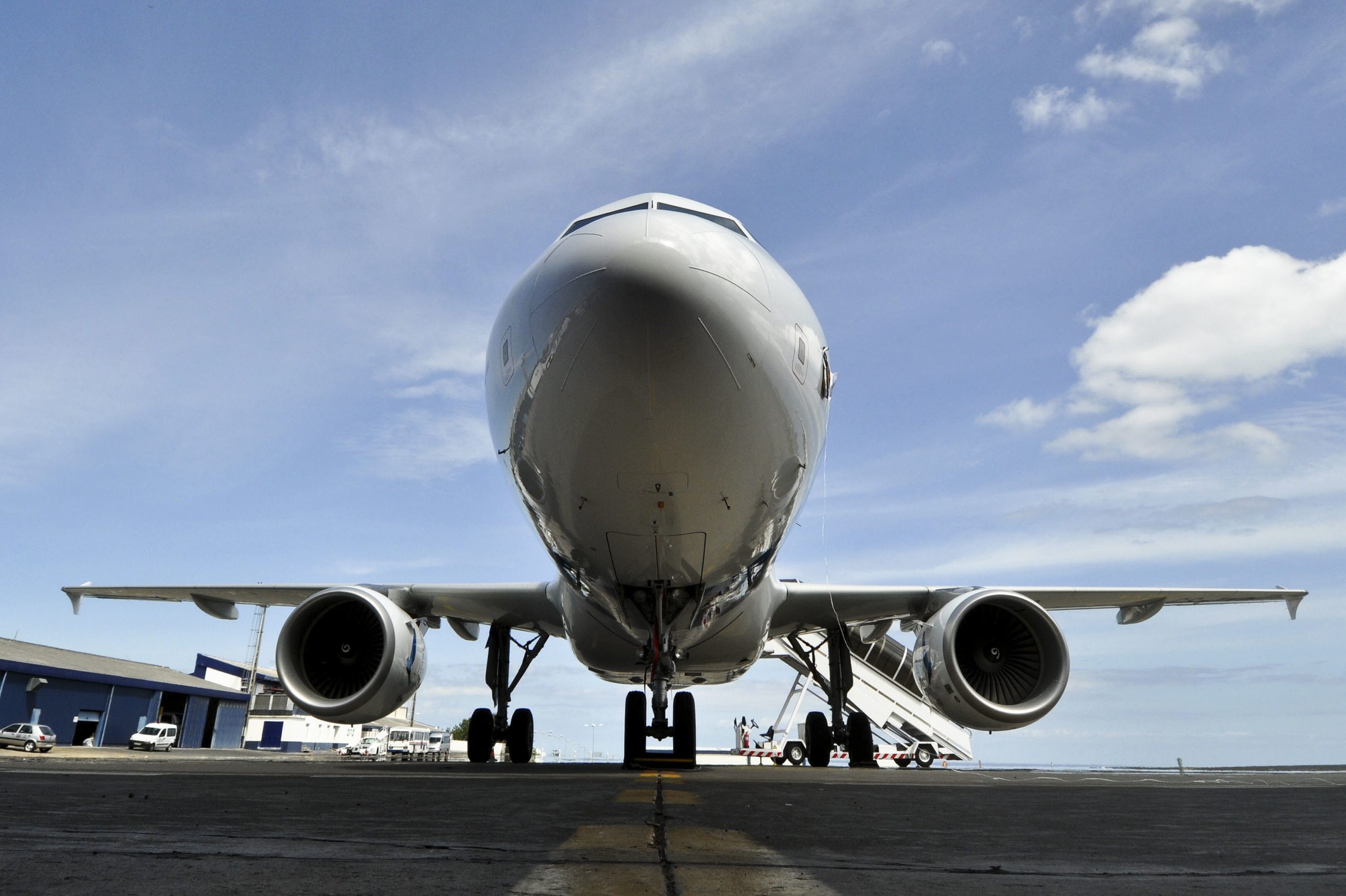 Ligação aérea Bragança- Portimão interrompida na segunda-feira por dívida do Estado